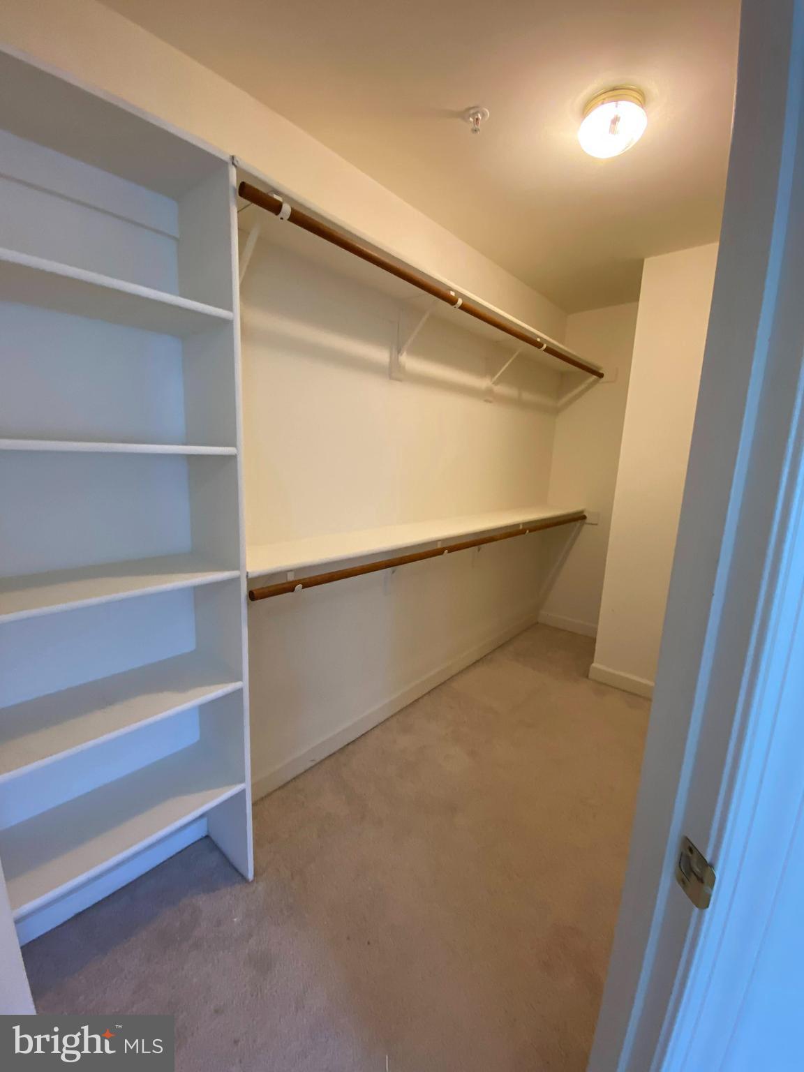 AMBERWOOD - Residential Lease