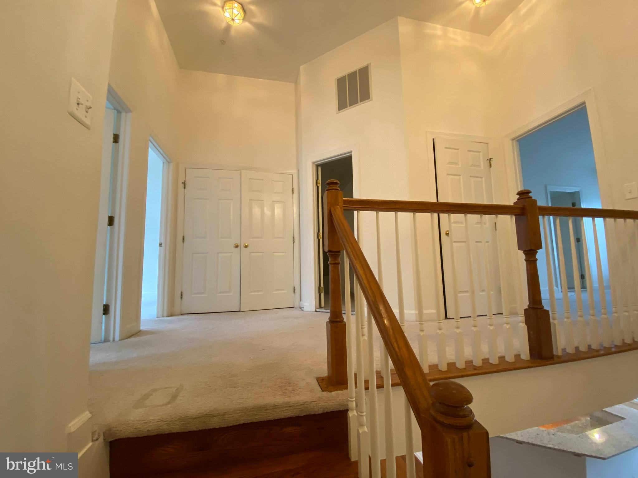 AMBERWOOD - Residential Lease