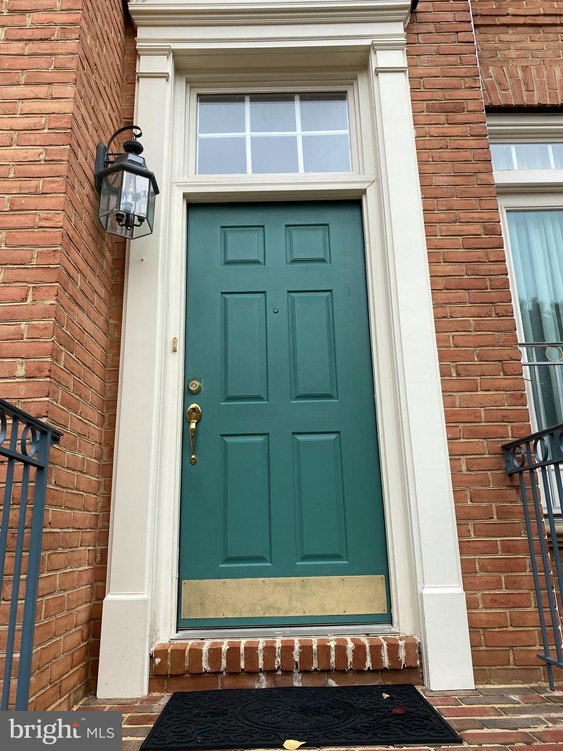 AMBERWOOD - Residential Lease