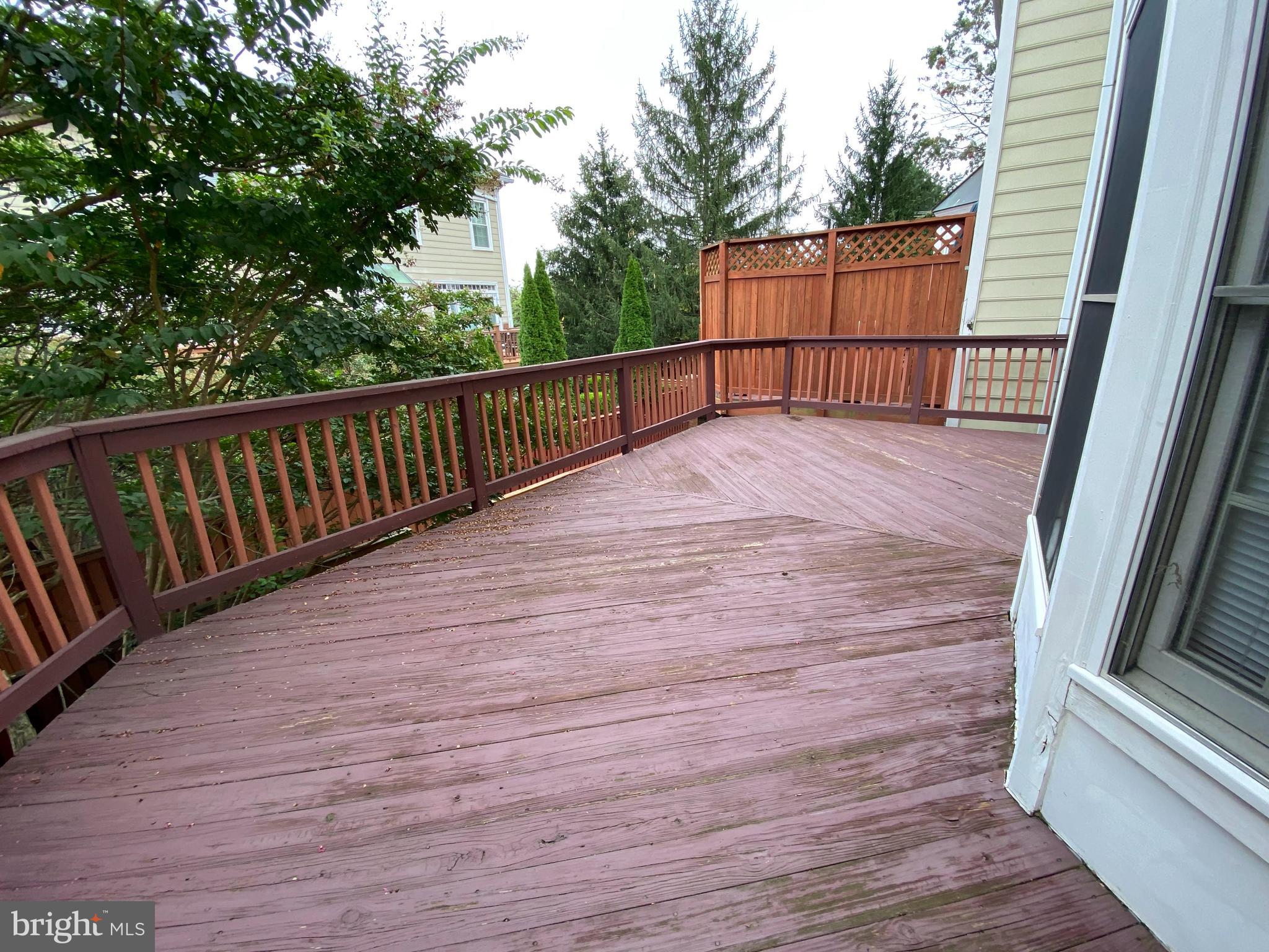 AMBERWOOD - Residential Lease