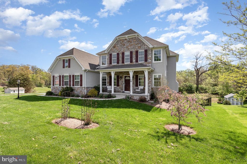 Photo of 51 Cobble Lane, ELIZABETHTOWN, PA 17022 (MLS # PALA2068716)