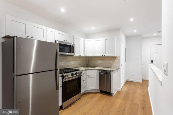 709 S 19TH ST APT 1R, PHILADELPHIA, PA 19146 - Image 309fc36d18aaec7f850eff3bb2a33529/565202267