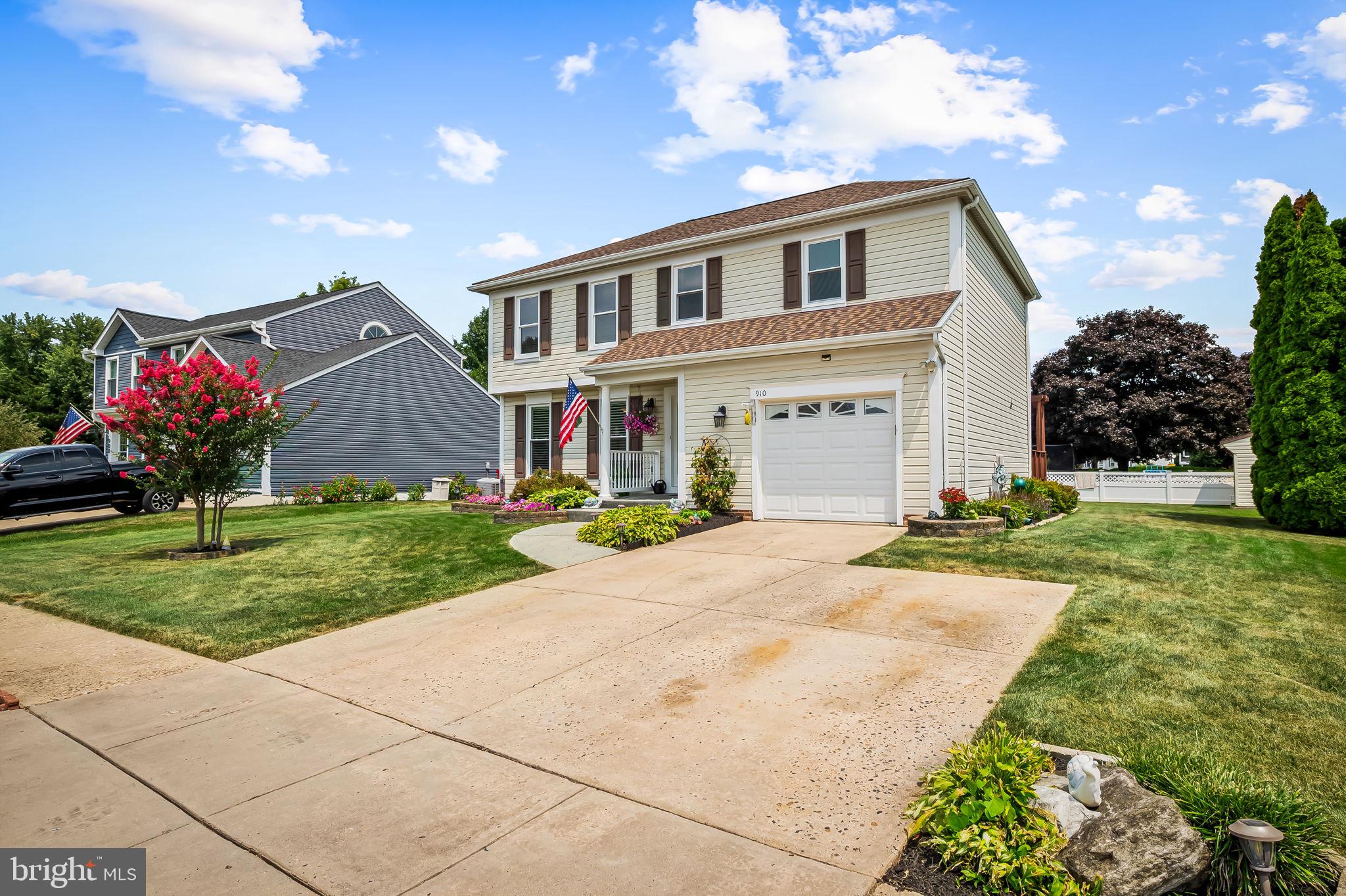 910 BERGEN COURT