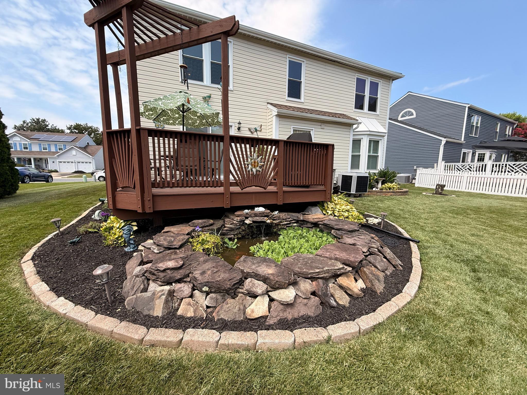 910 BERGEN COURT