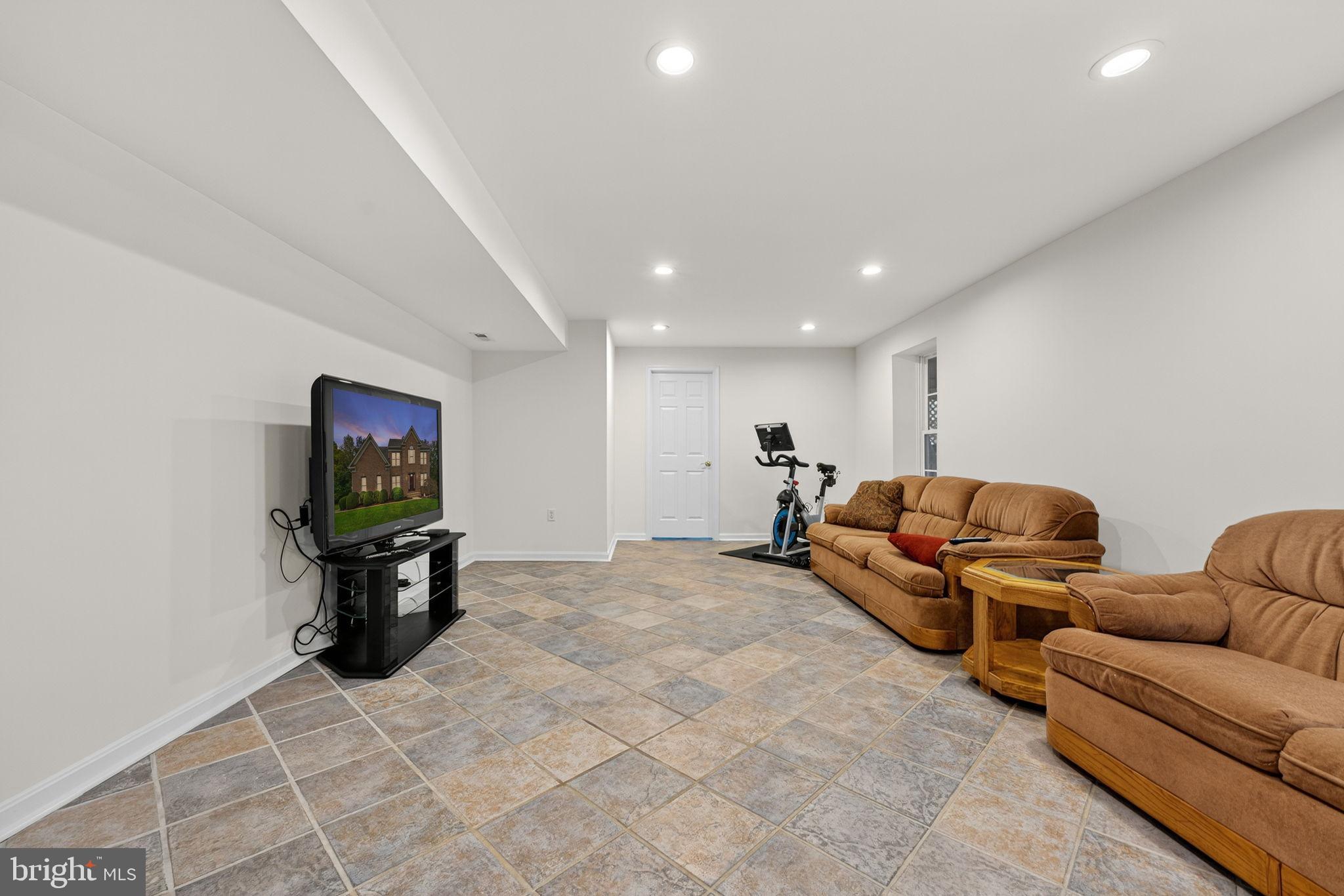 THE WILLOWS - Residential