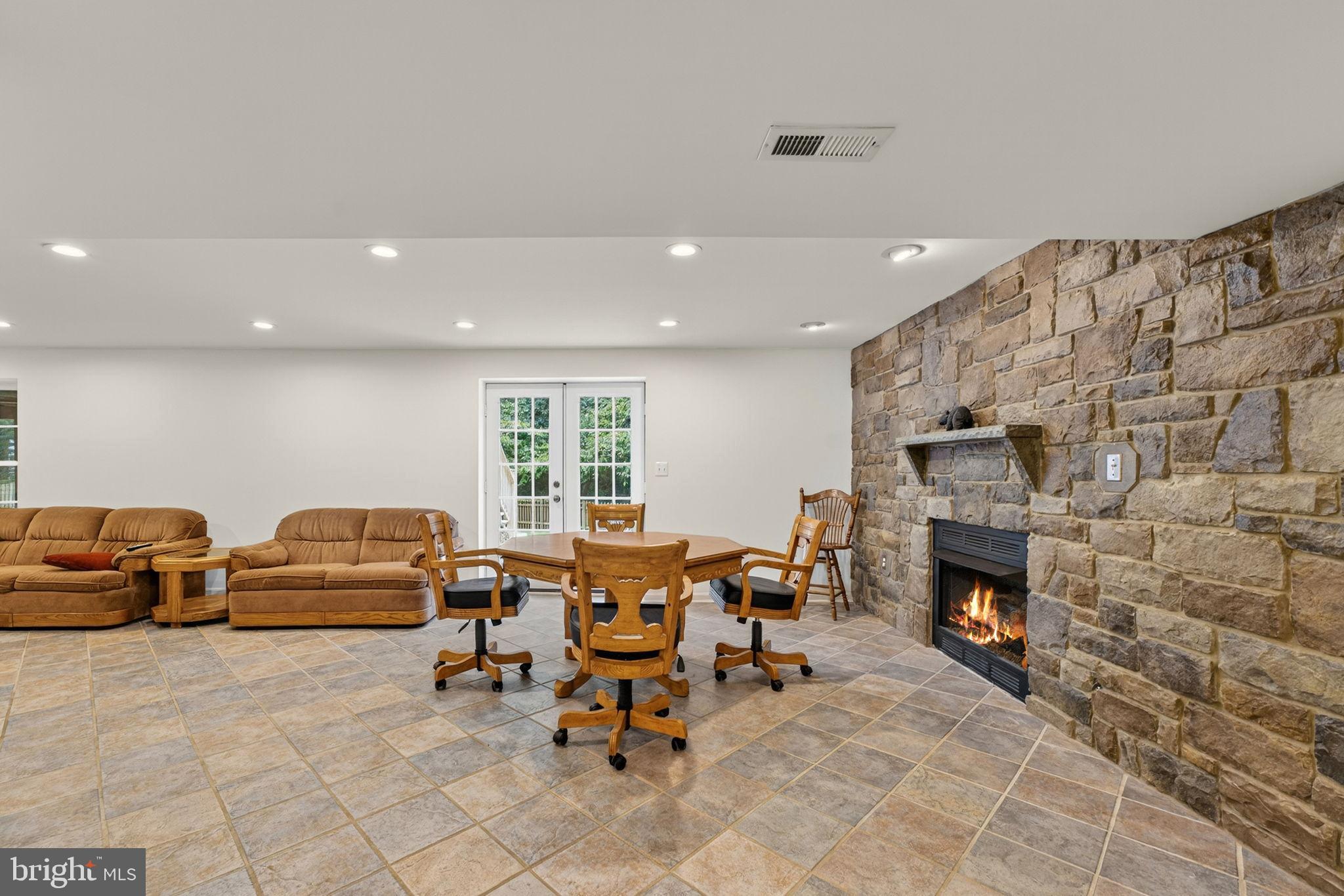 THE WILLOWS - Residential