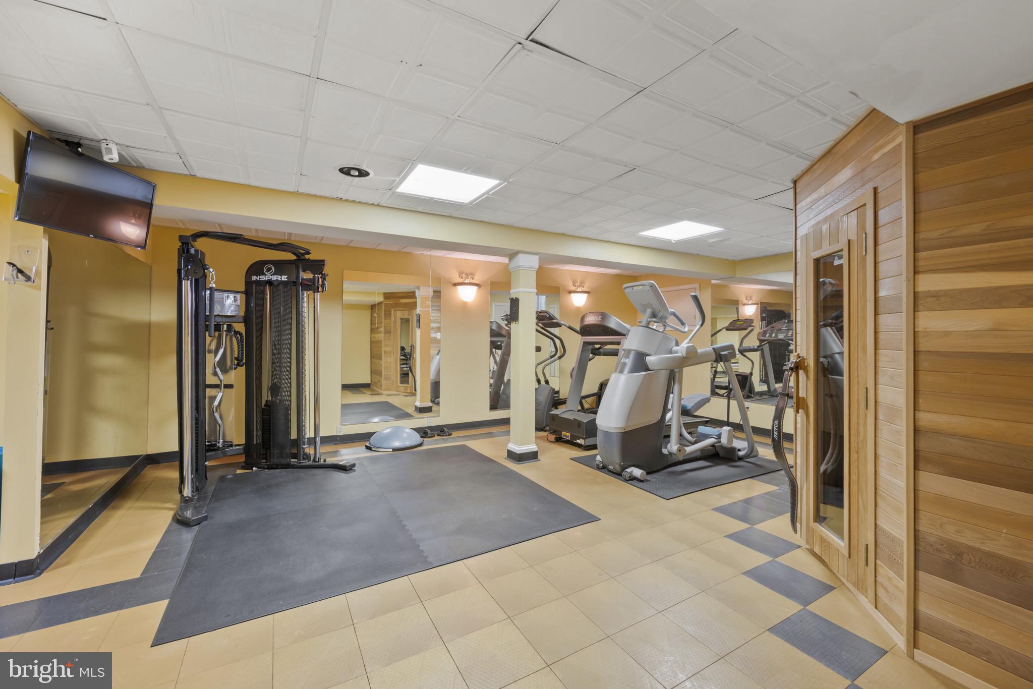 HICKORY RIDGE - Residential