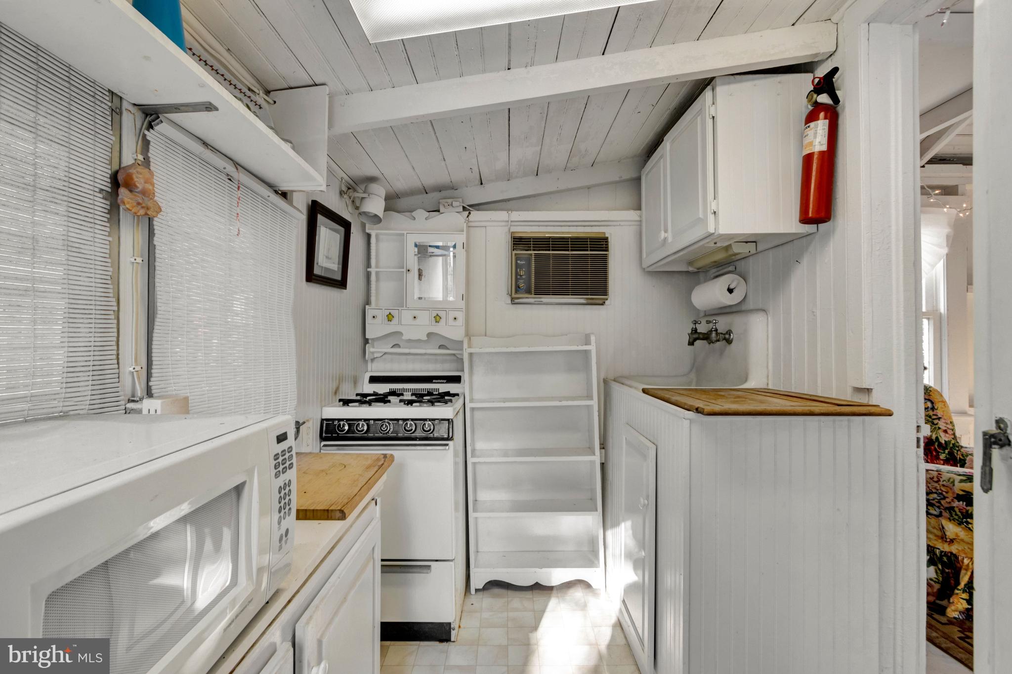 LEWES BEACH - Residential