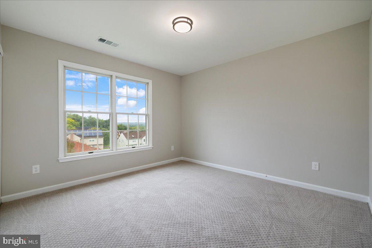 POTOMAC KNOLLS - Residential