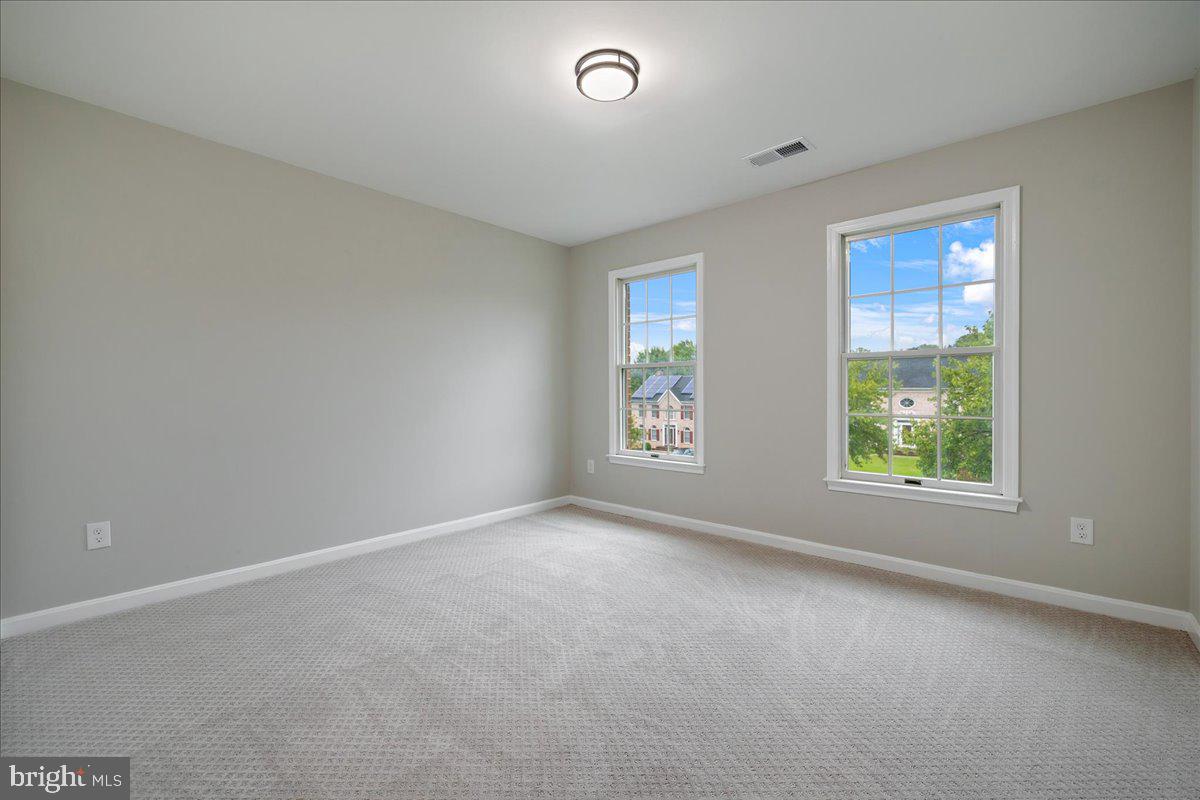 POTOMAC KNOLLS - Residential