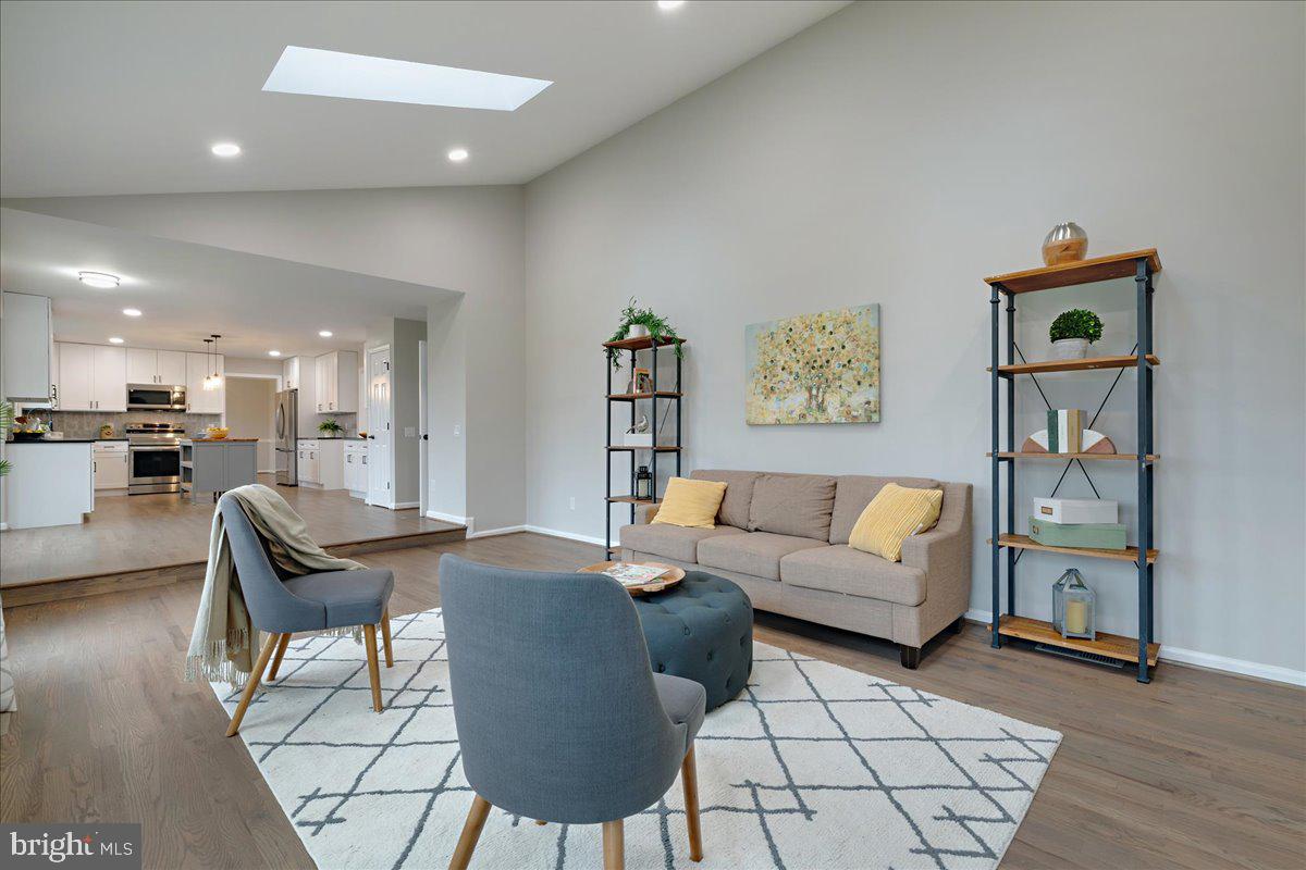 POTOMAC KNOLLS - Residential