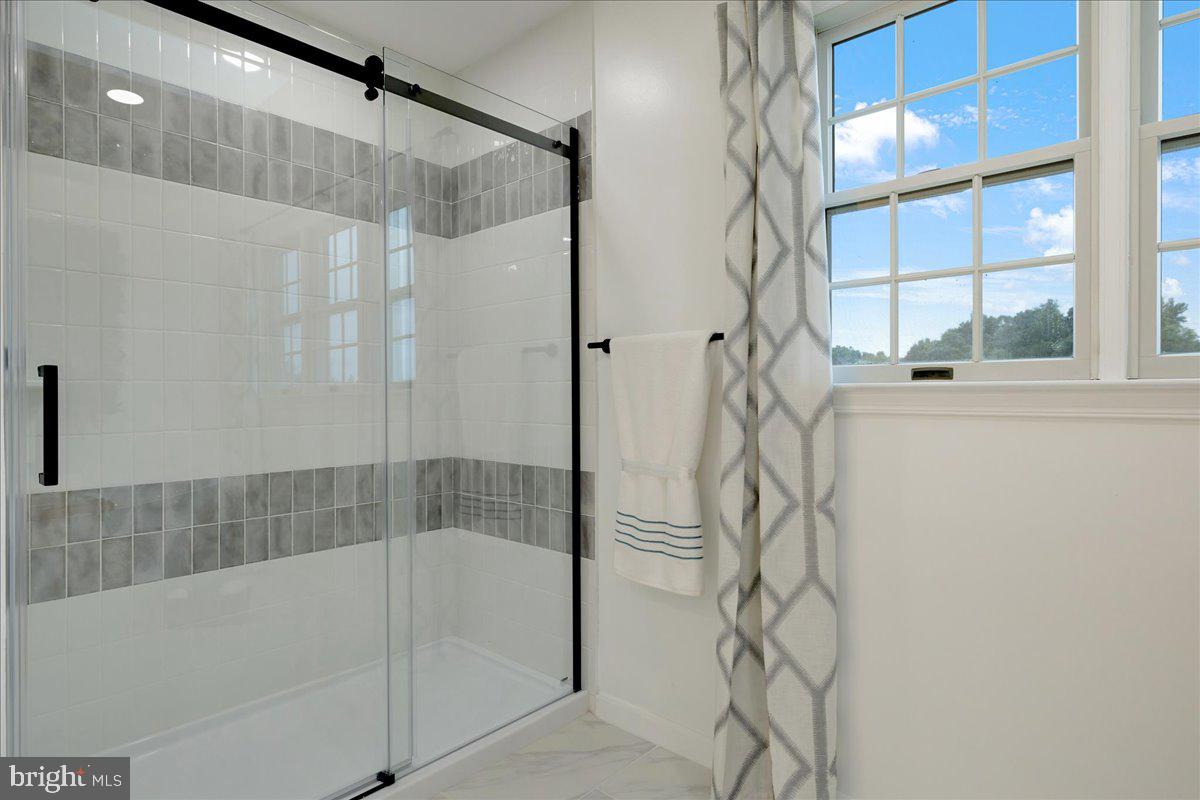 POTOMAC KNOLLS - Residential