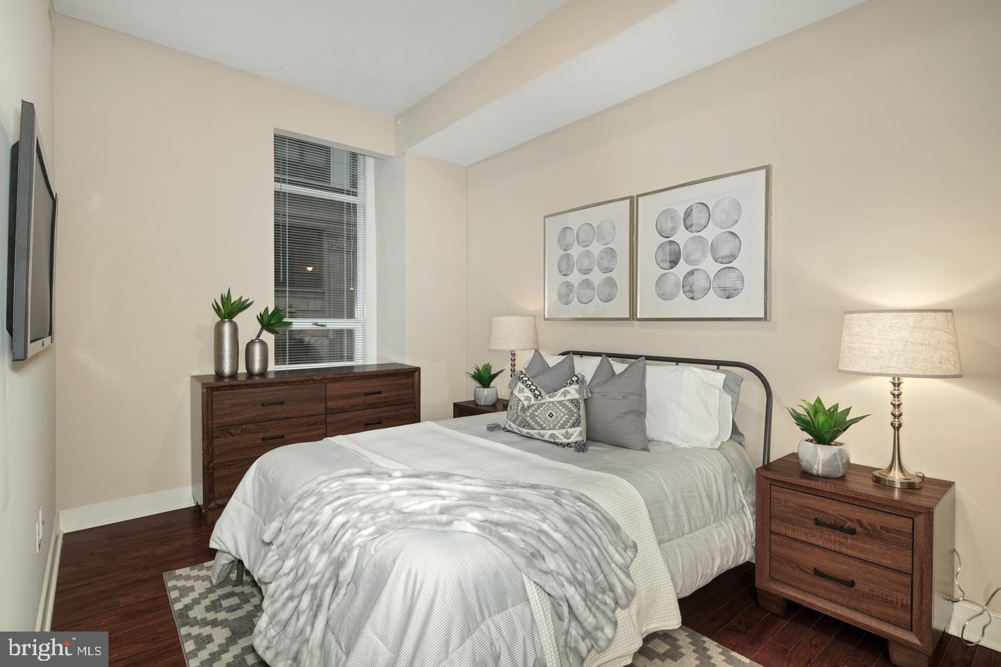 RITTENHOUSE SQUARE - Residential Lease