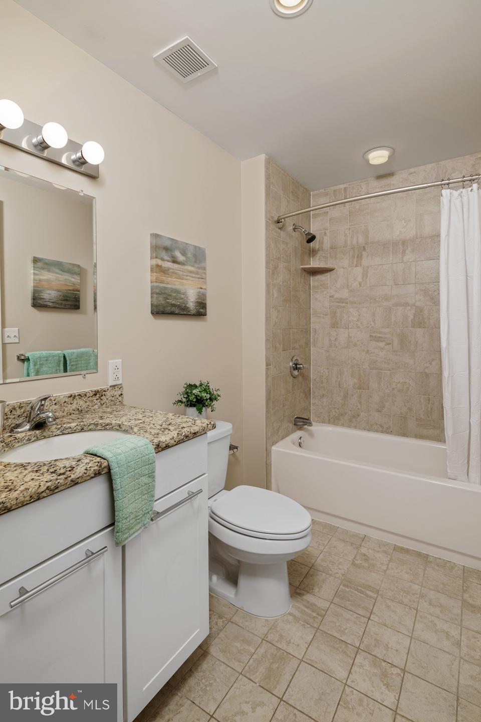 RITTENHOUSE SQUARE - Residential Lease