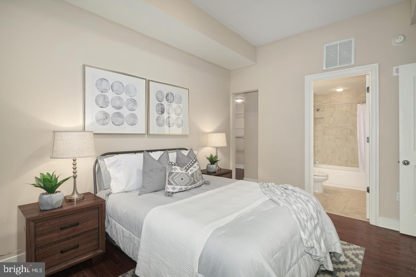 RITTENHOUSE SQUARE - Residential Lease