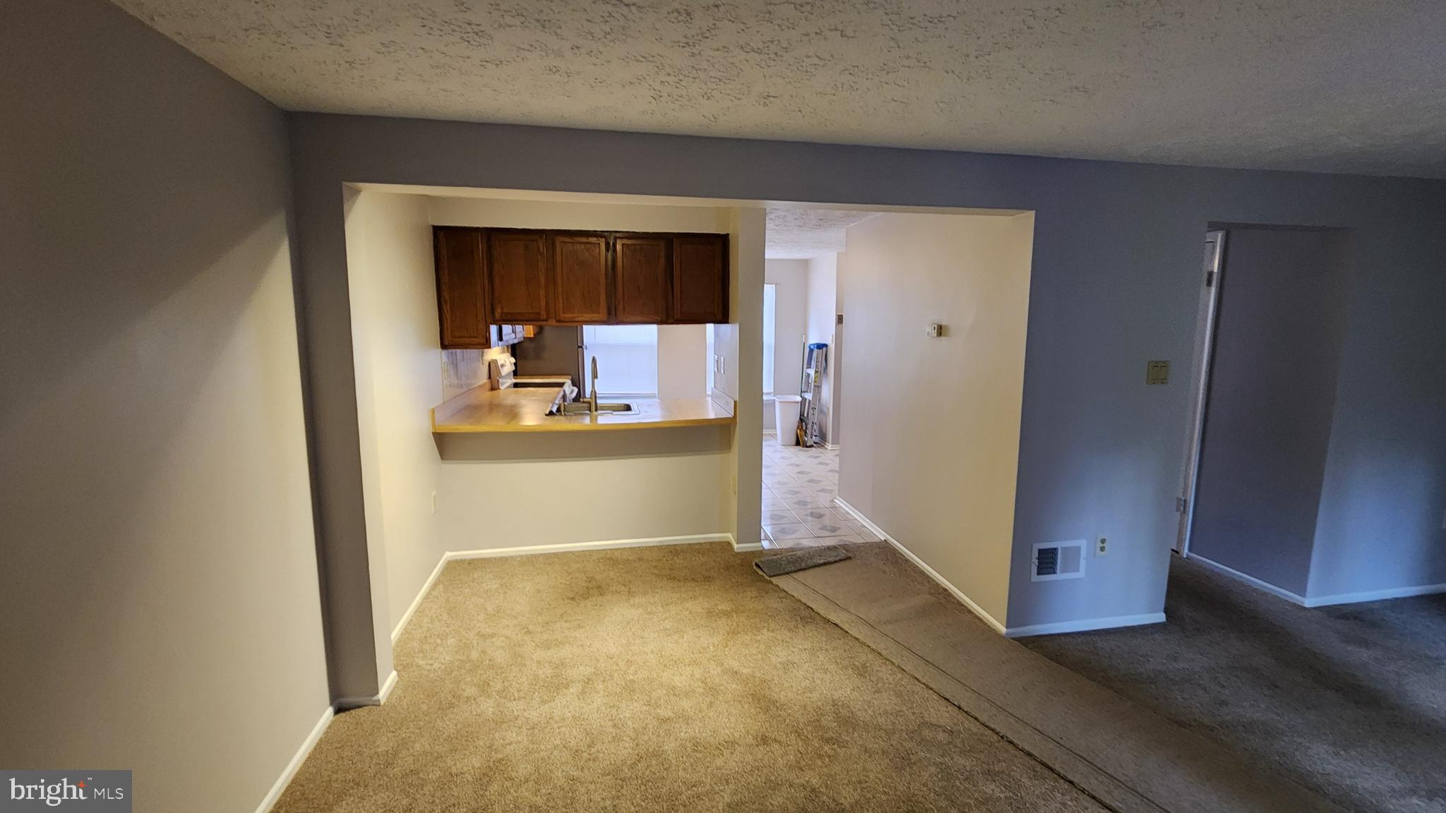 AUDREY MANOR - Residential Lease