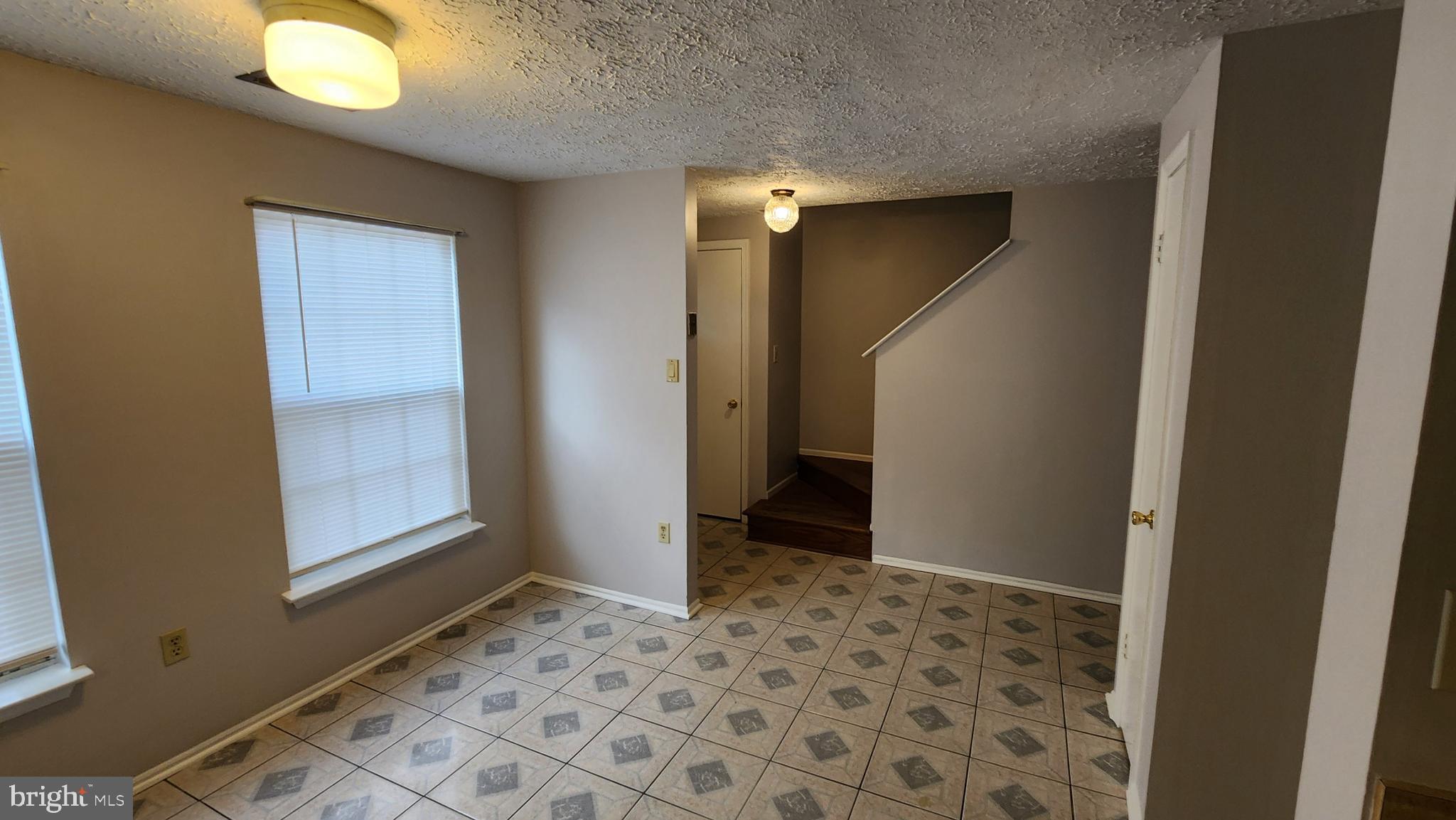 AUDREY MANOR - Residential Lease