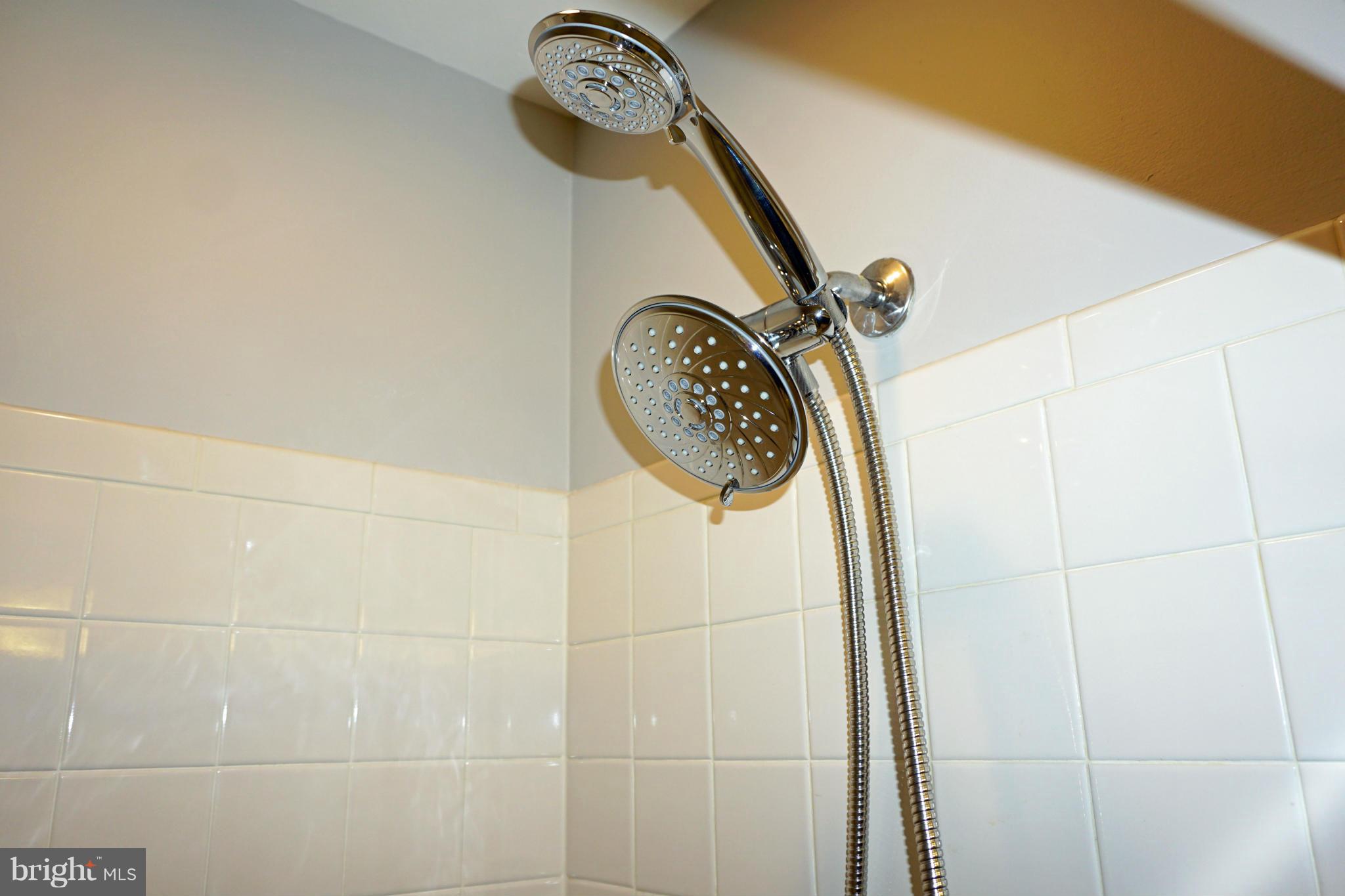 POTOMAC LAKES - Residential