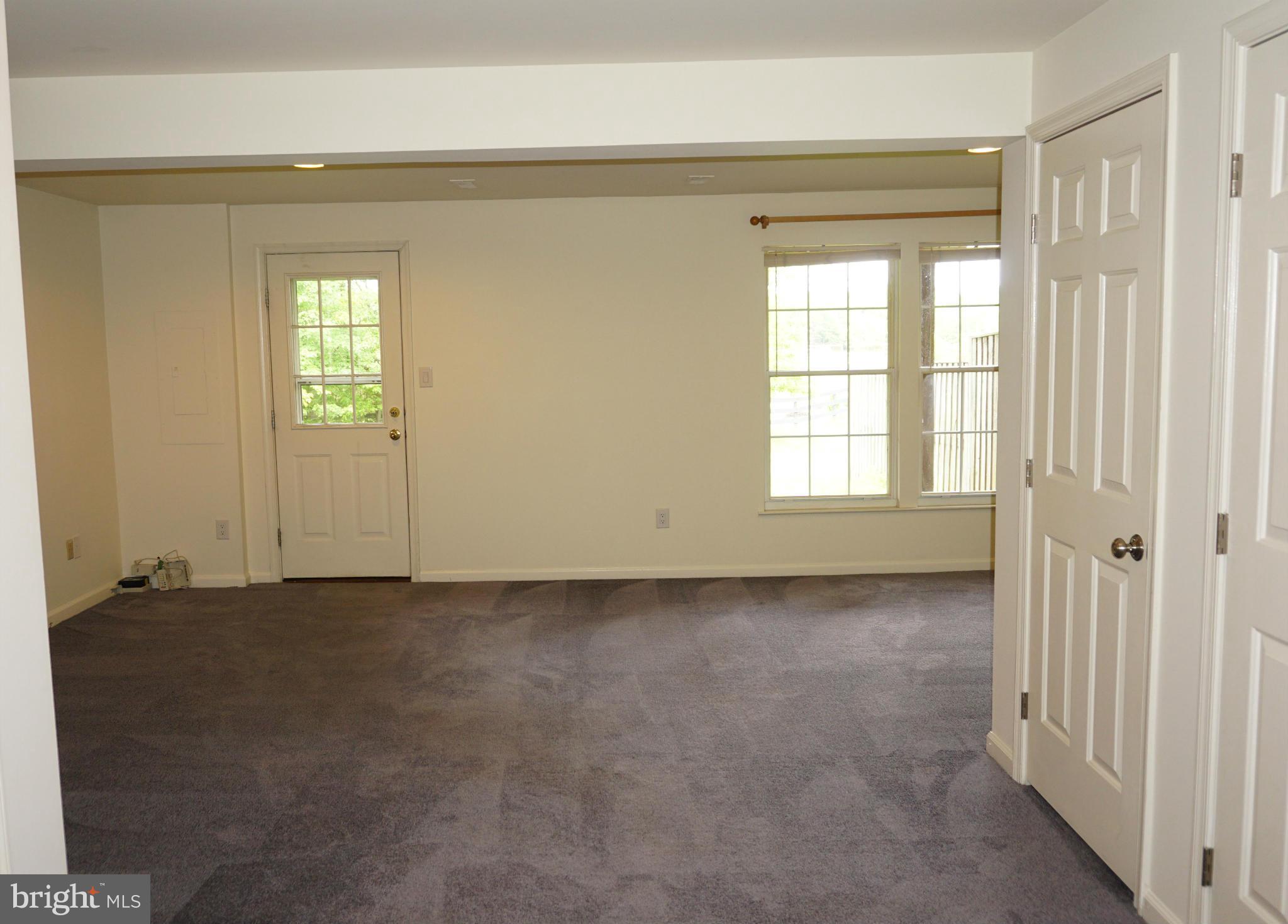 POTOMAC LAKES - Residential