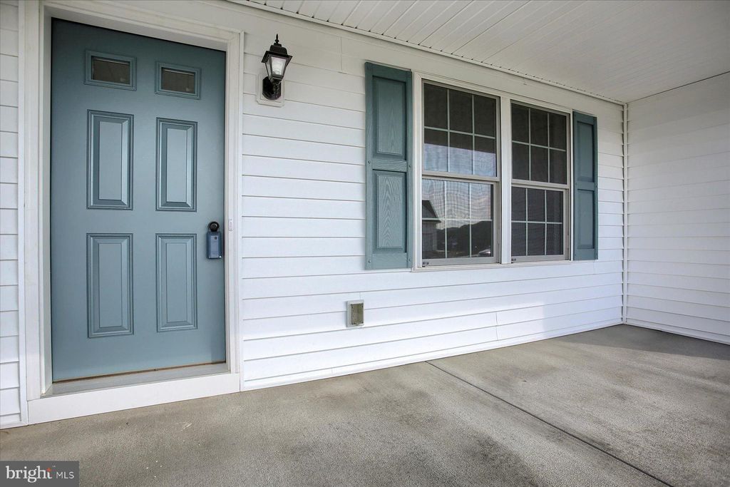 Photo of 118 CREEKSIDE DRIVE, NEW PROVIDENCE, PA 17560 (MLS # PALA2037612)