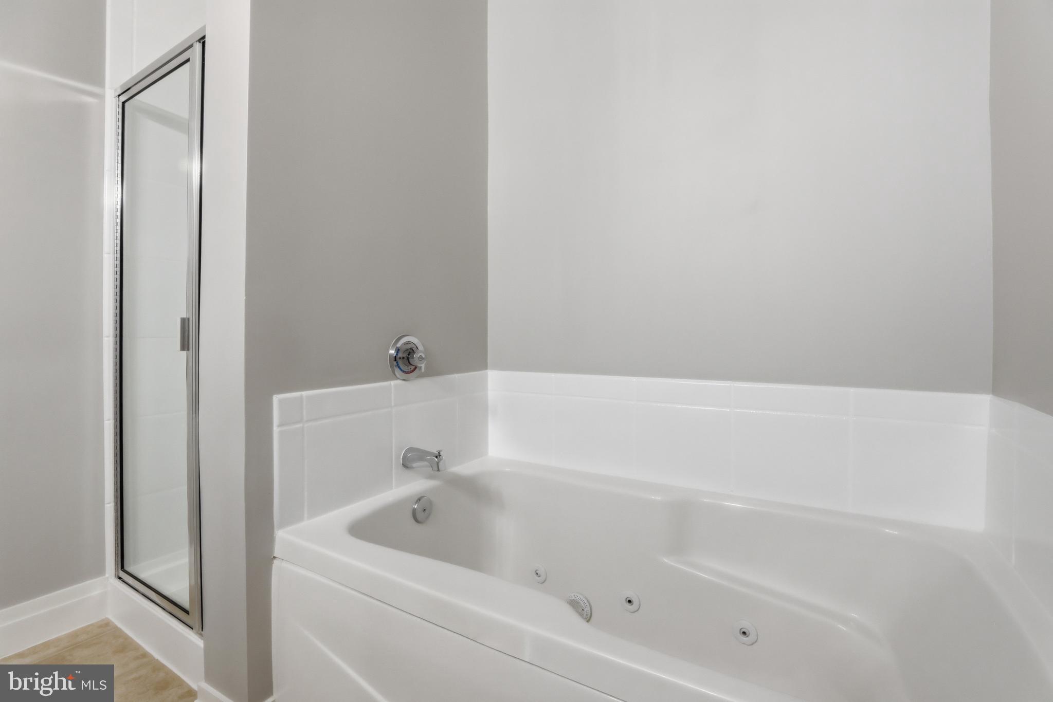 ELAN AT EAST MARKET - Residential