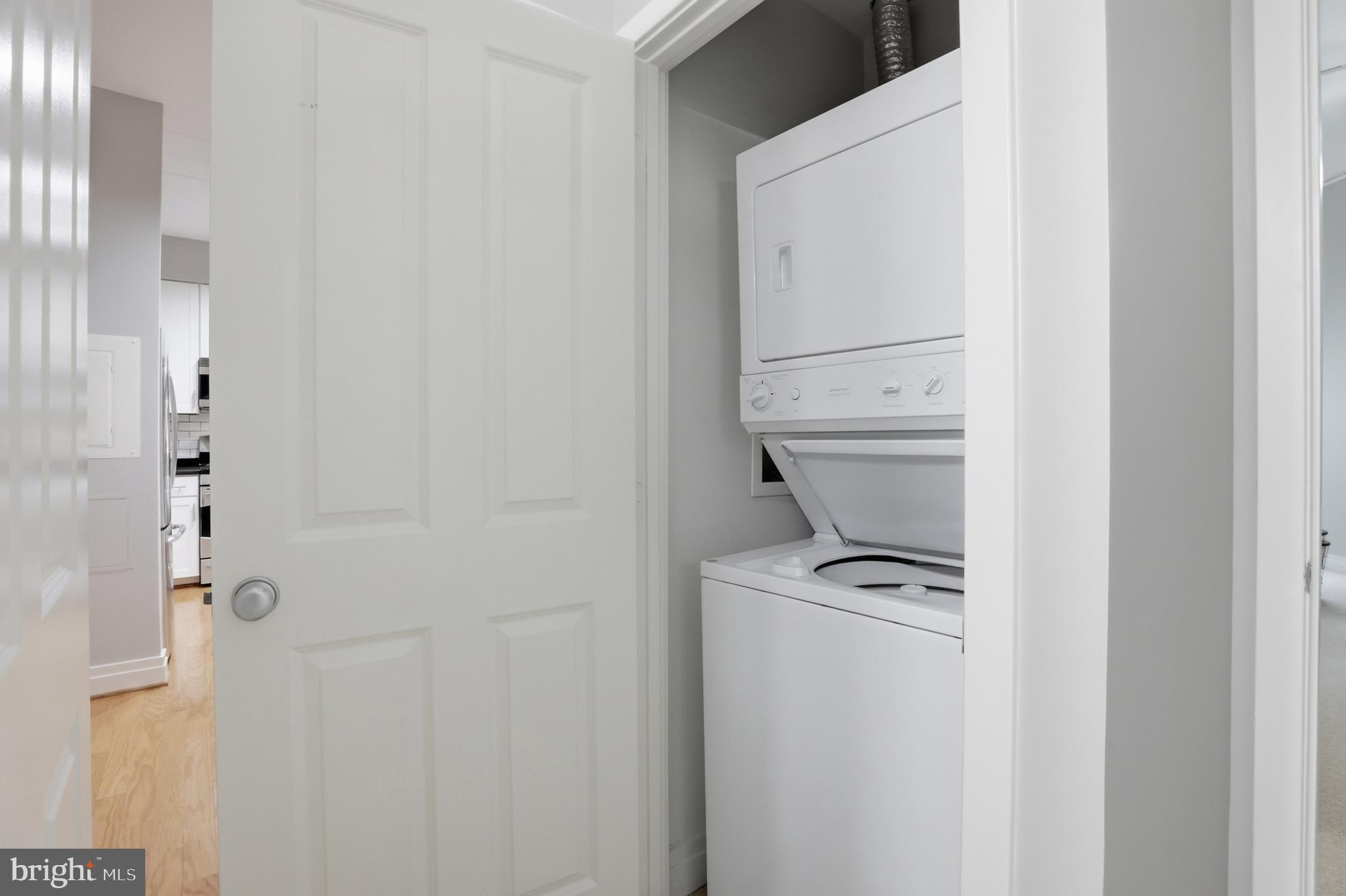 ELAN AT EAST MARKET - Residential