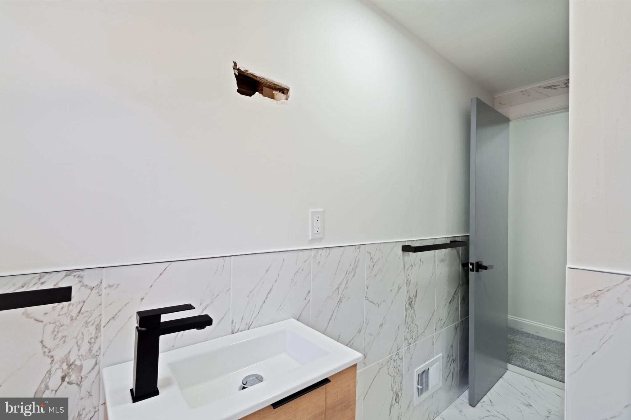 FISHTOWN - Residential Lease