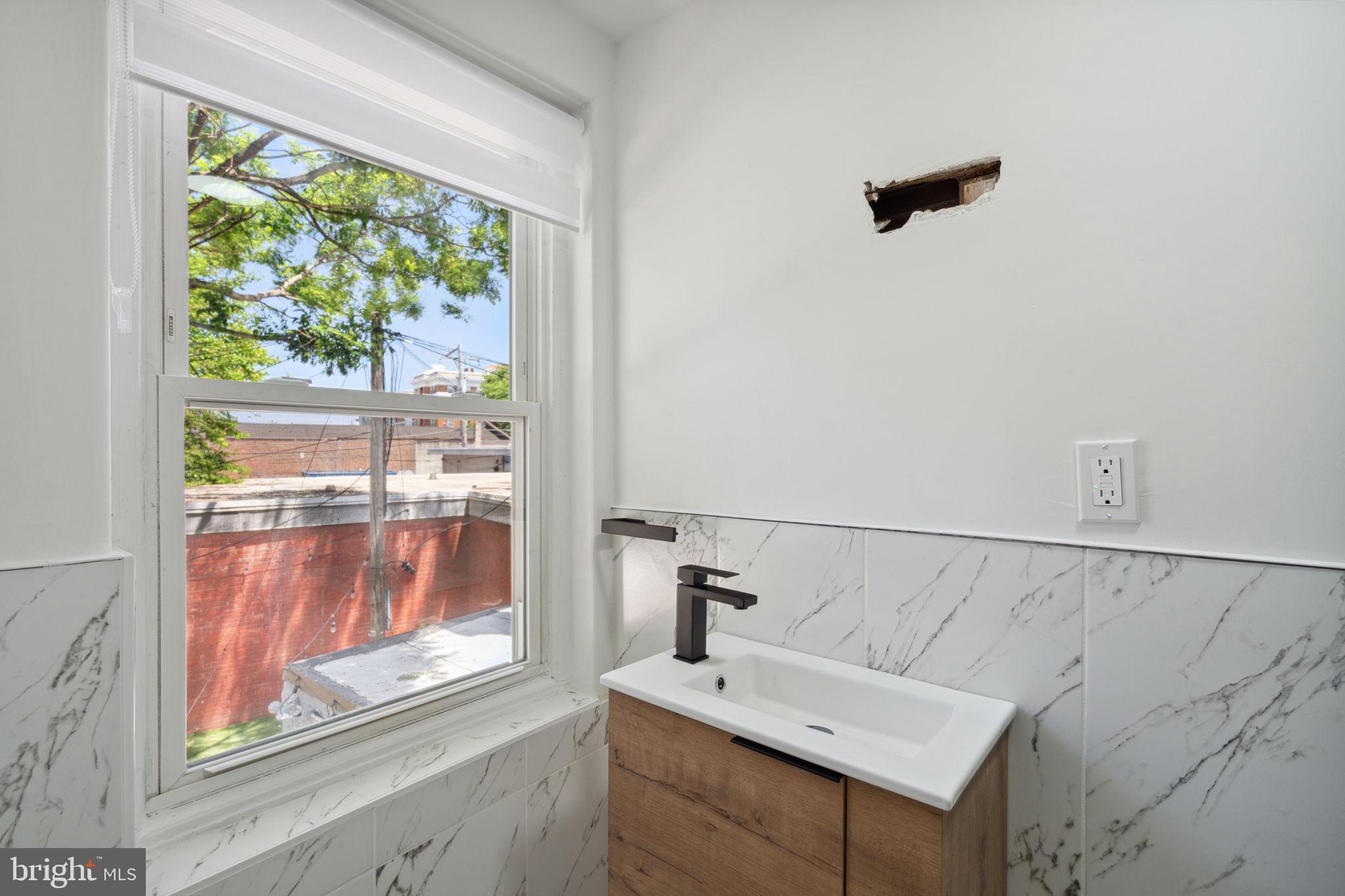 FISHTOWN - Residential Lease