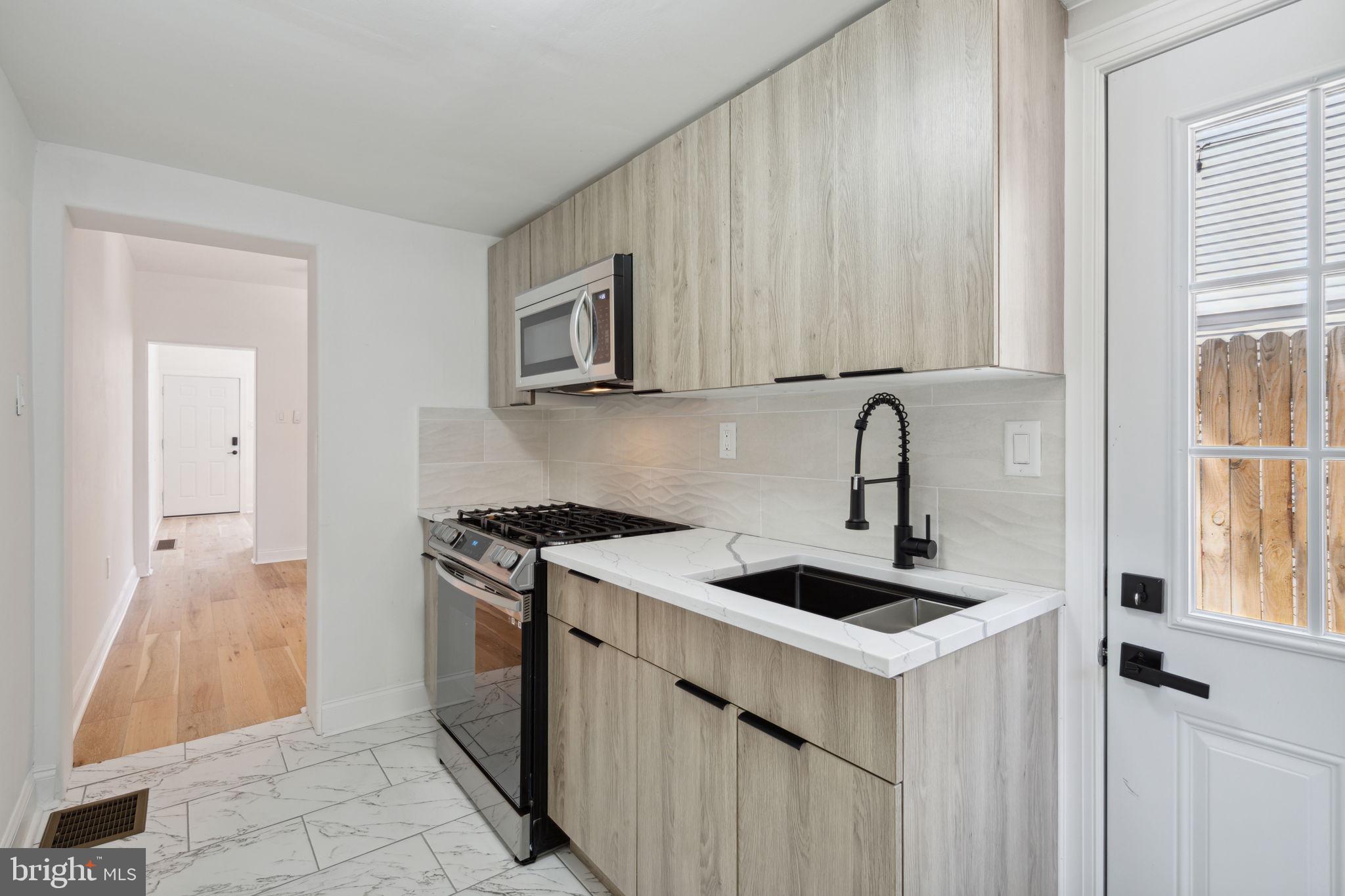 FISHTOWN - Residential Lease