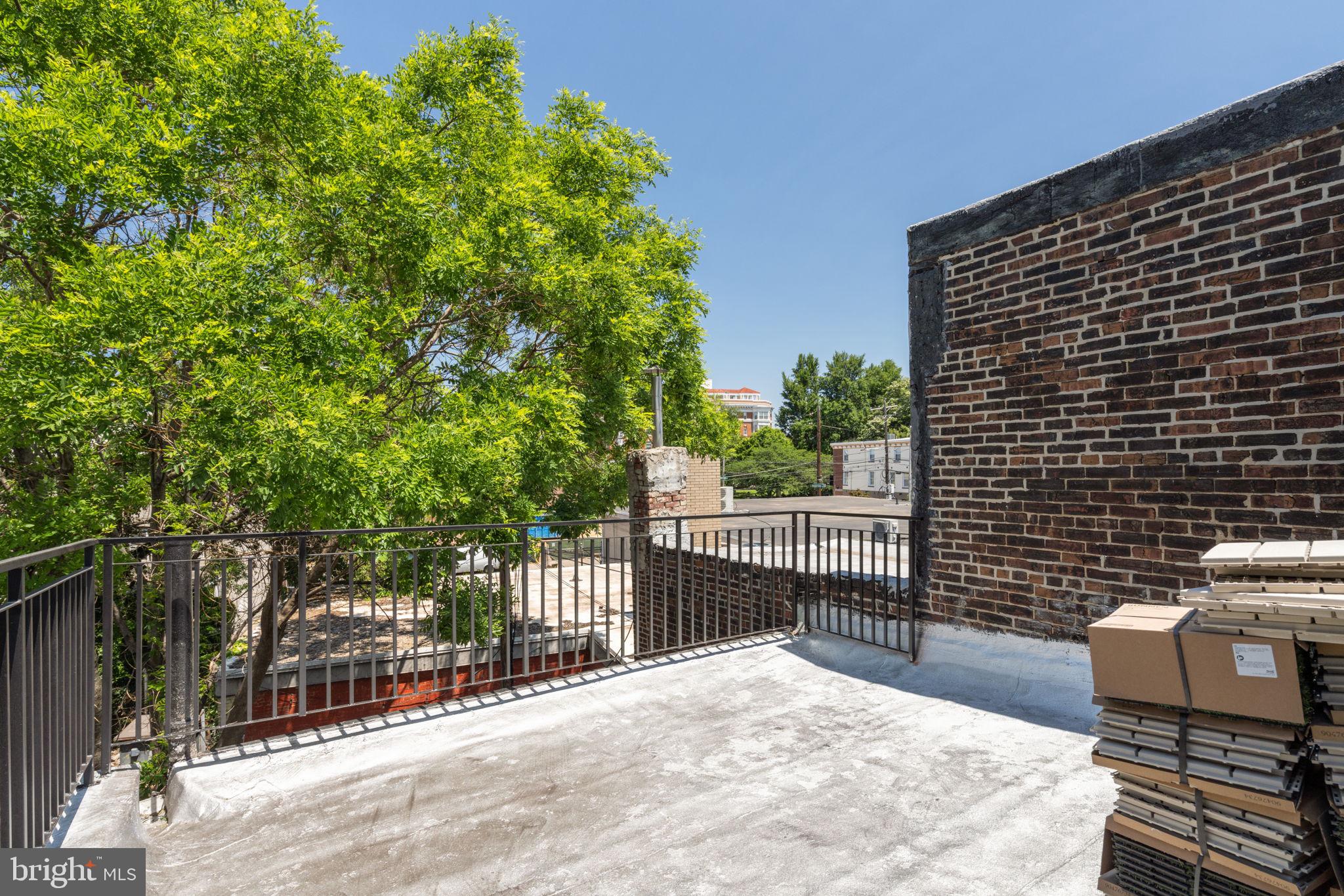 FISHTOWN - Residential Lease