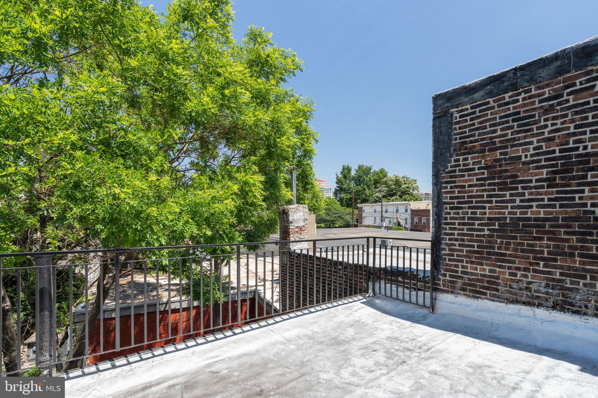 FISHTOWN - Residential Lease