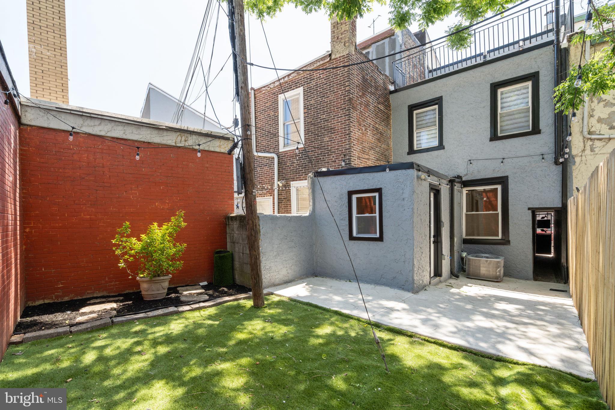 FISHTOWN - Residential Lease