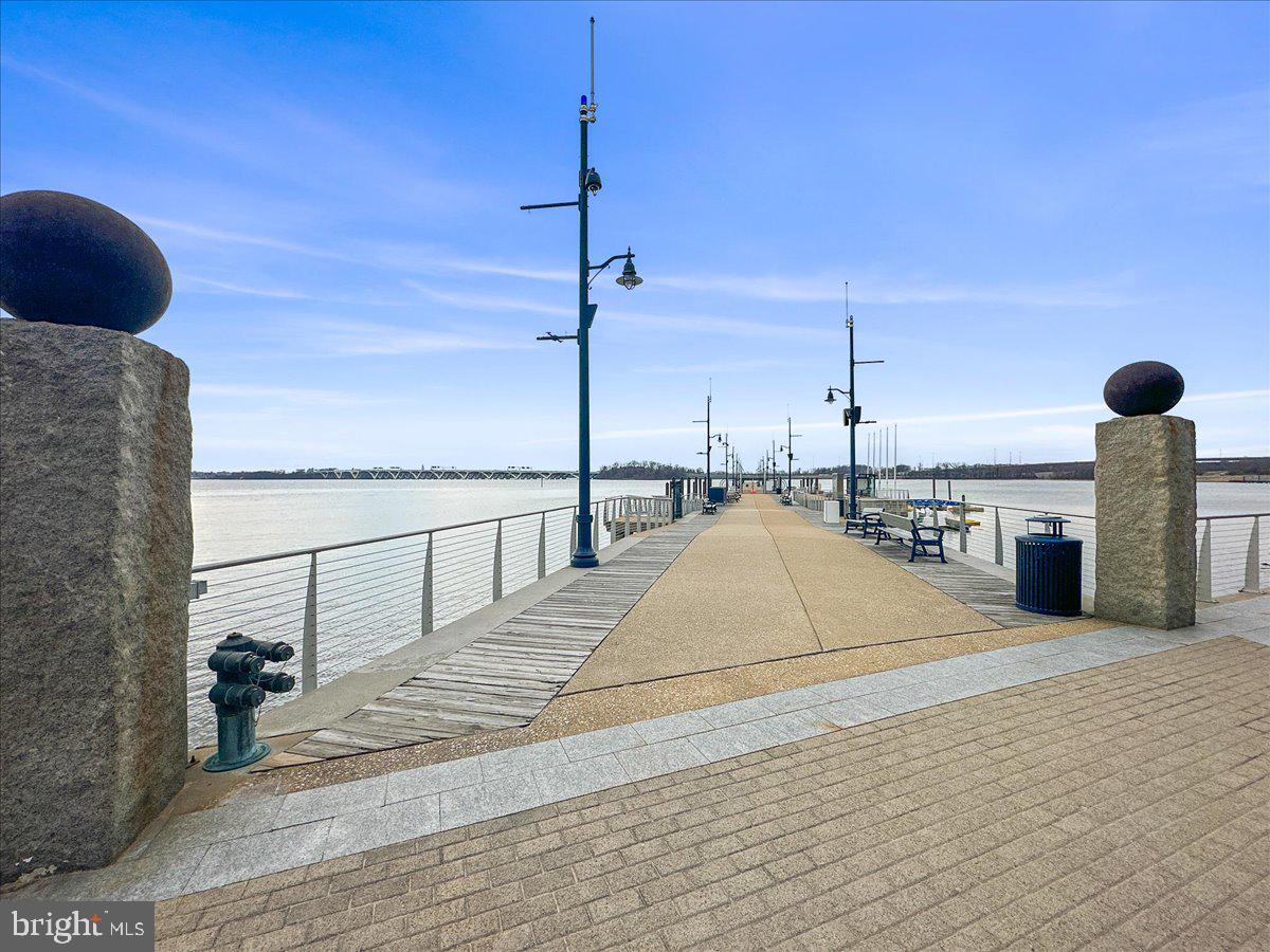 NATIONAL HARBOR - Residential