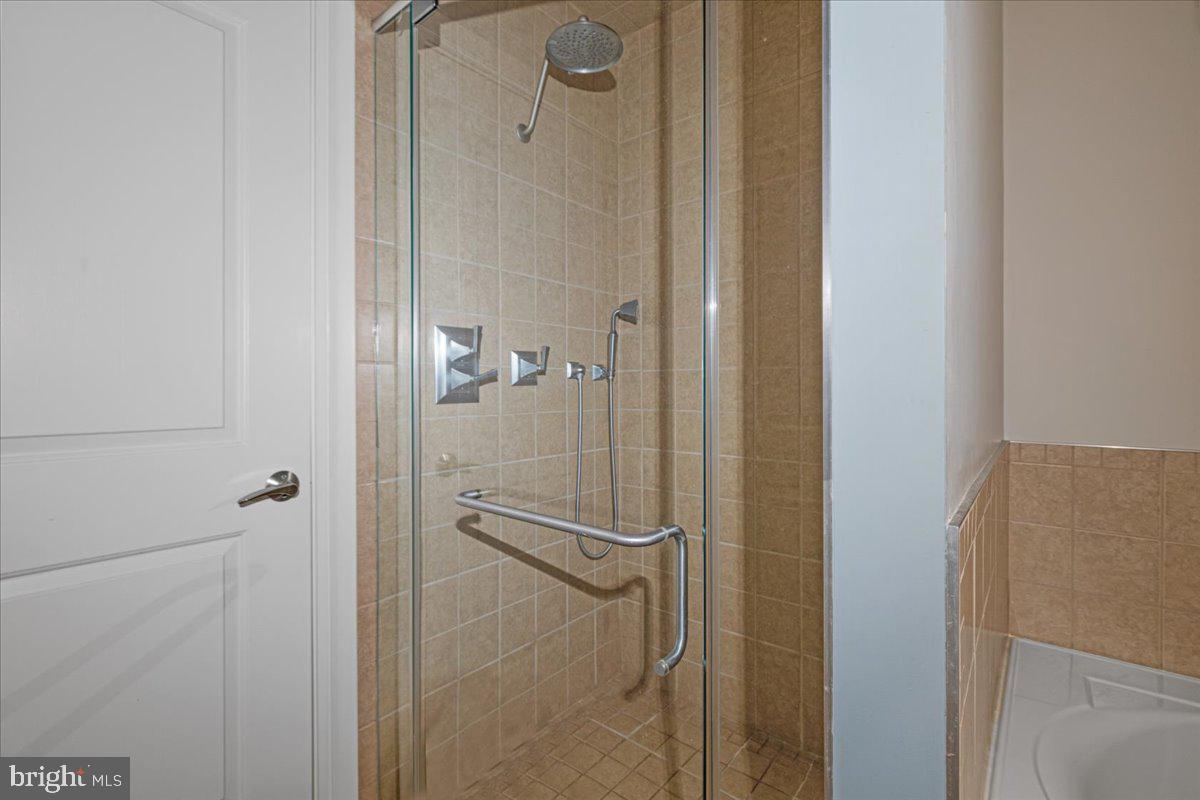 NATIONAL HARBOR - Residential