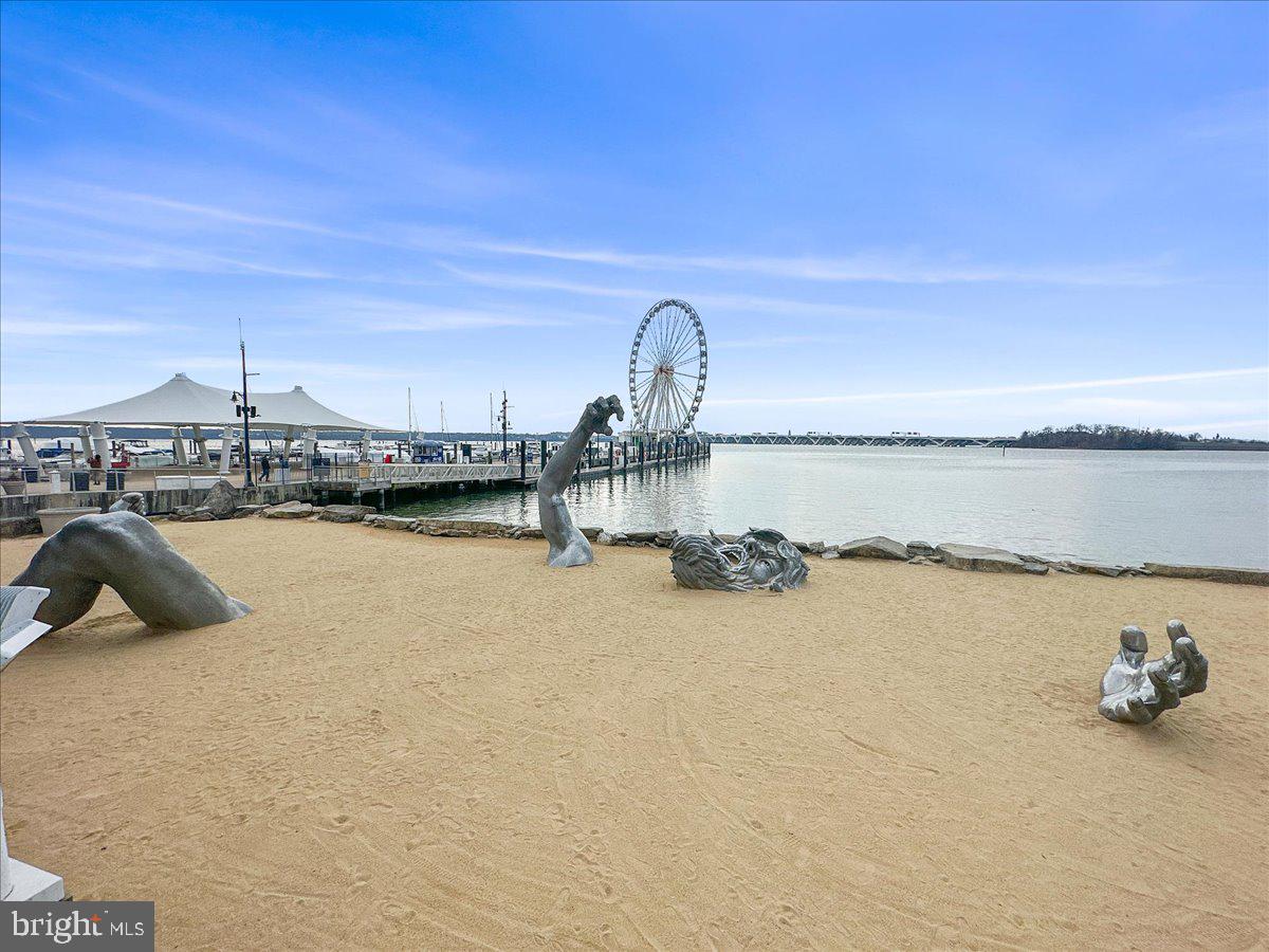 NATIONAL HARBOR - Residential