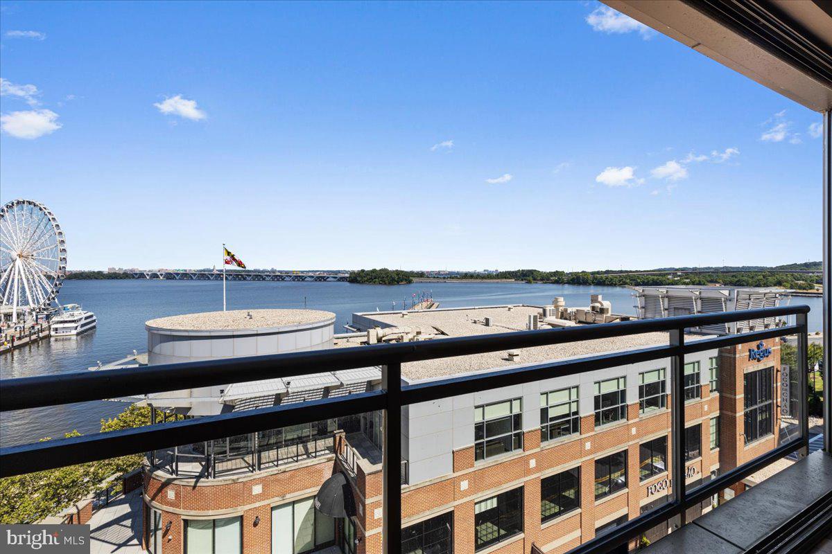 NATIONAL HARBOR - Residential