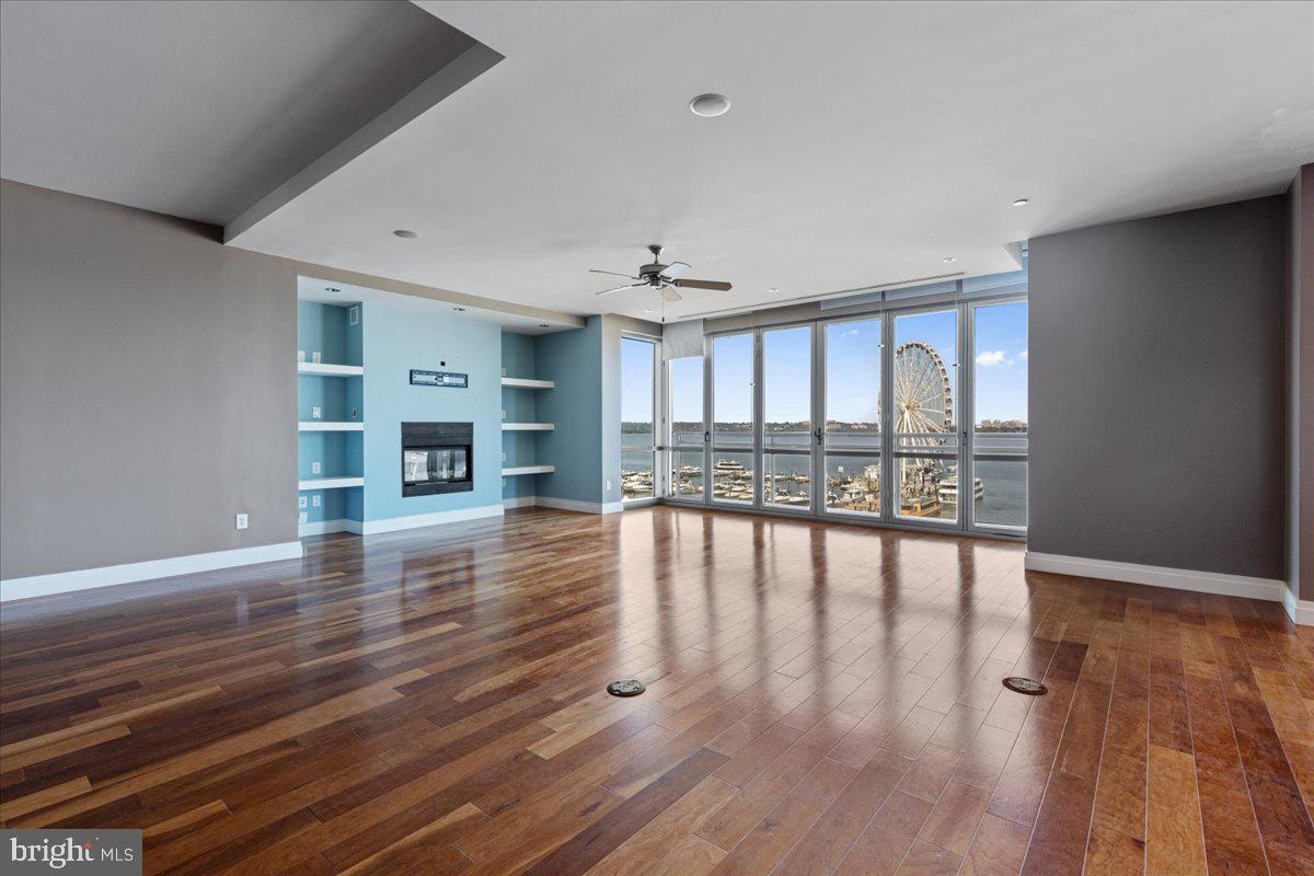 NATIONAL HARBOR - Residential