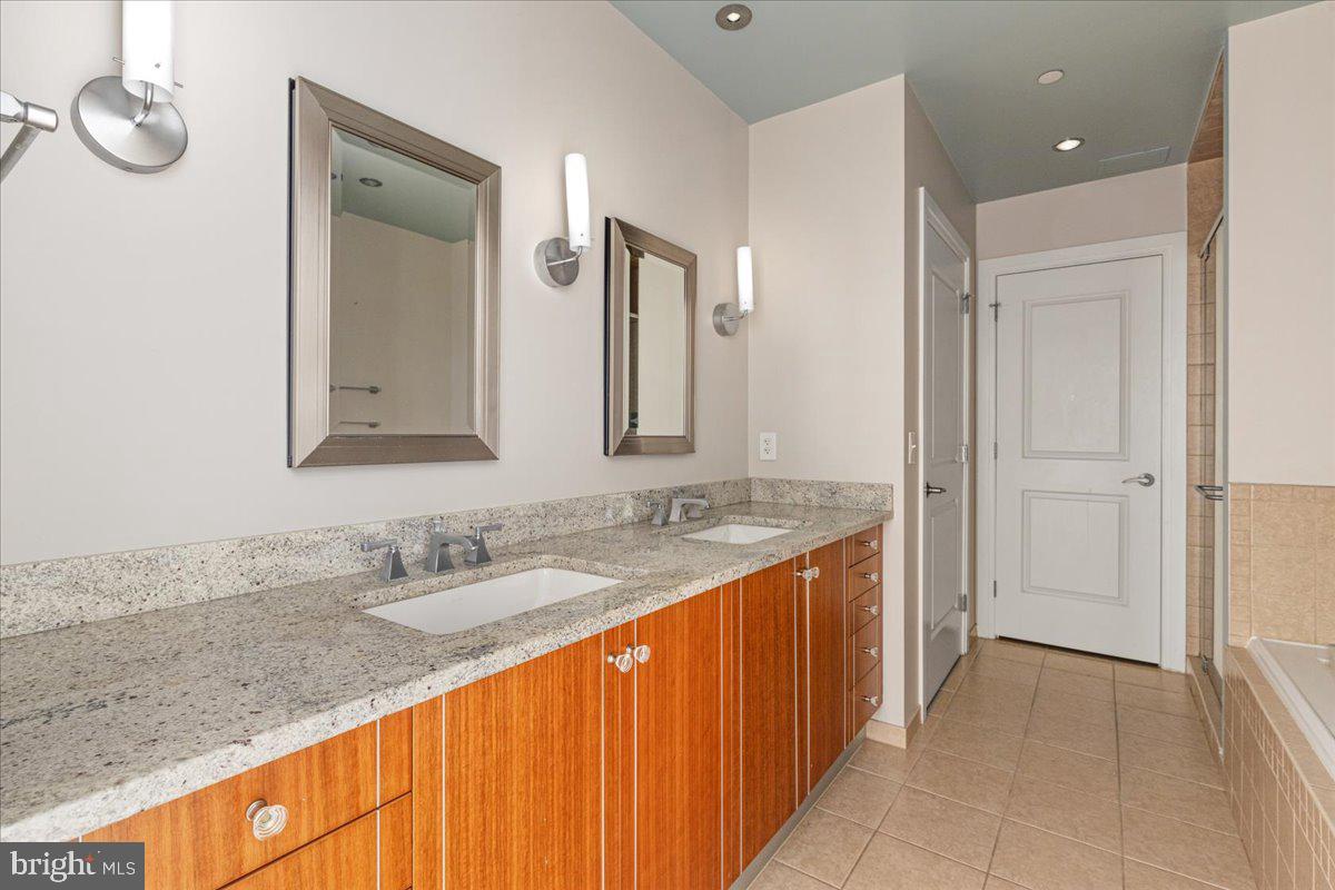 NATIONAL HARBOR - Residential