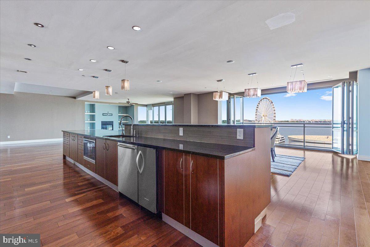 NATIONAL HARBOR - Residential