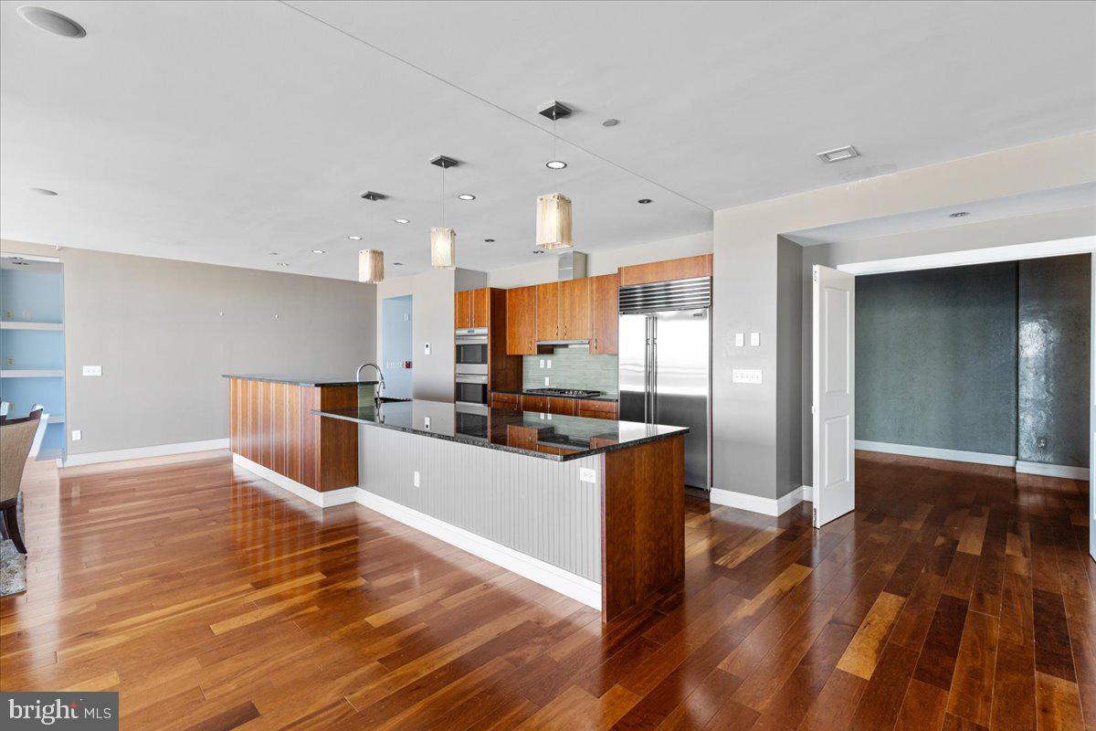 NATIONAL HARBOR - Residential