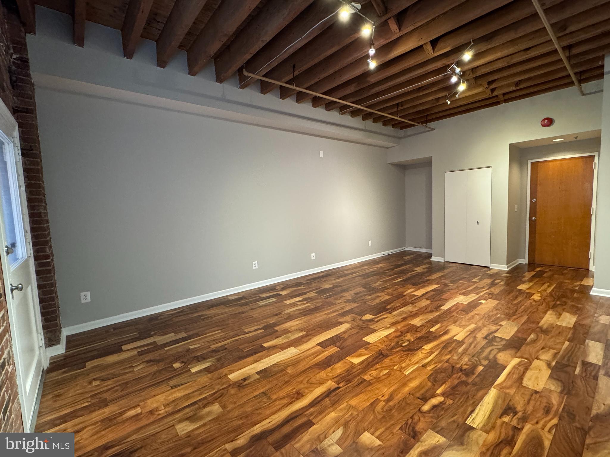 OLD CITY - Residential Lease