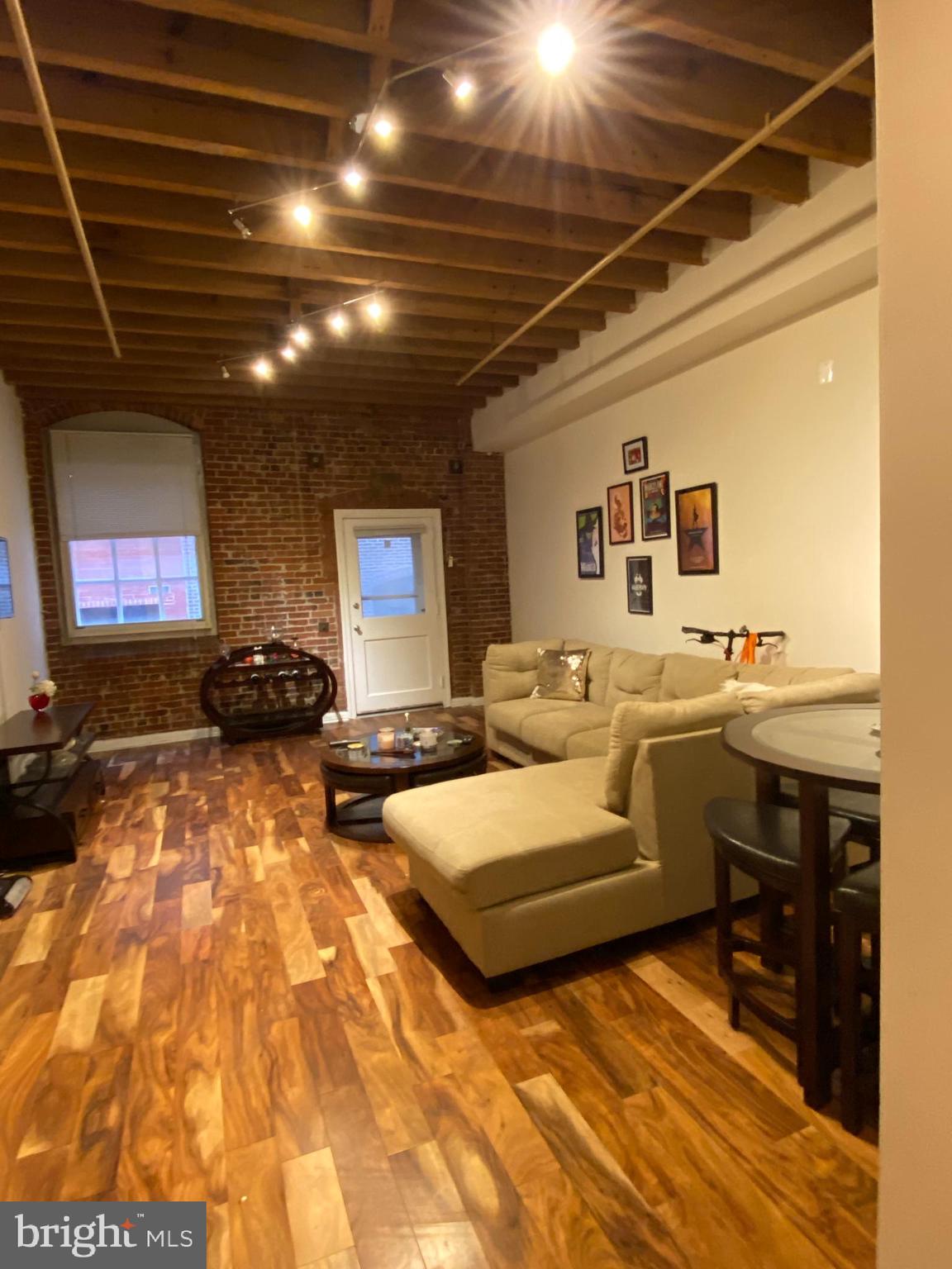 OLD CITY - Residential Lease