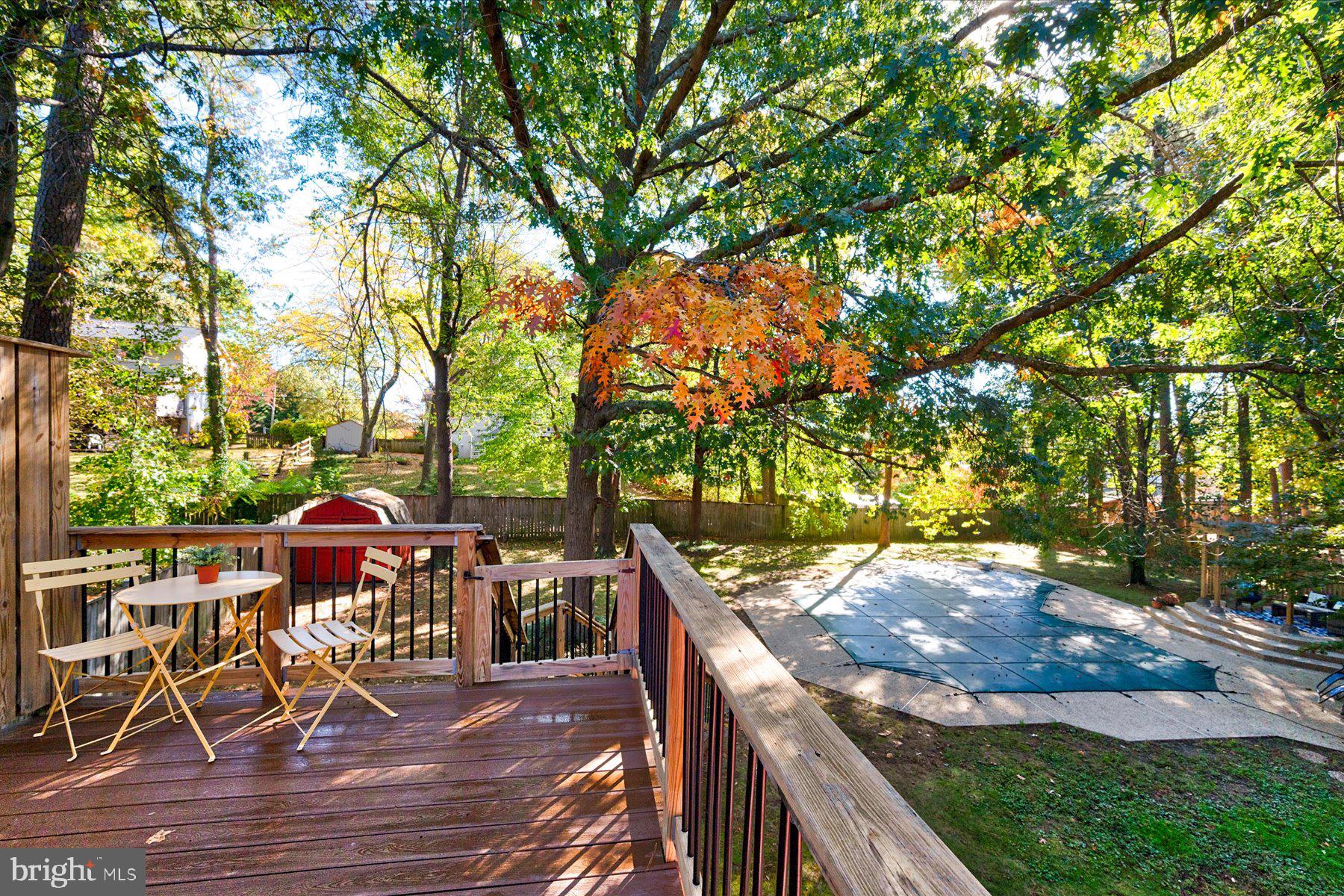 TWIN HARBORS - Residential