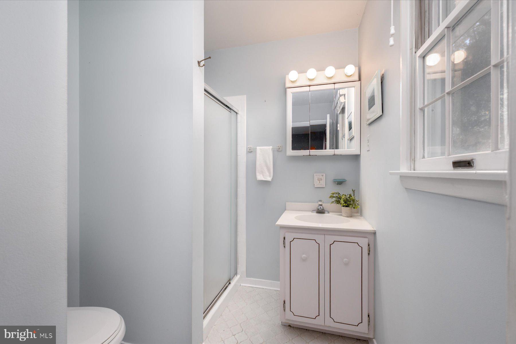 TWIN HARBORS - Residential