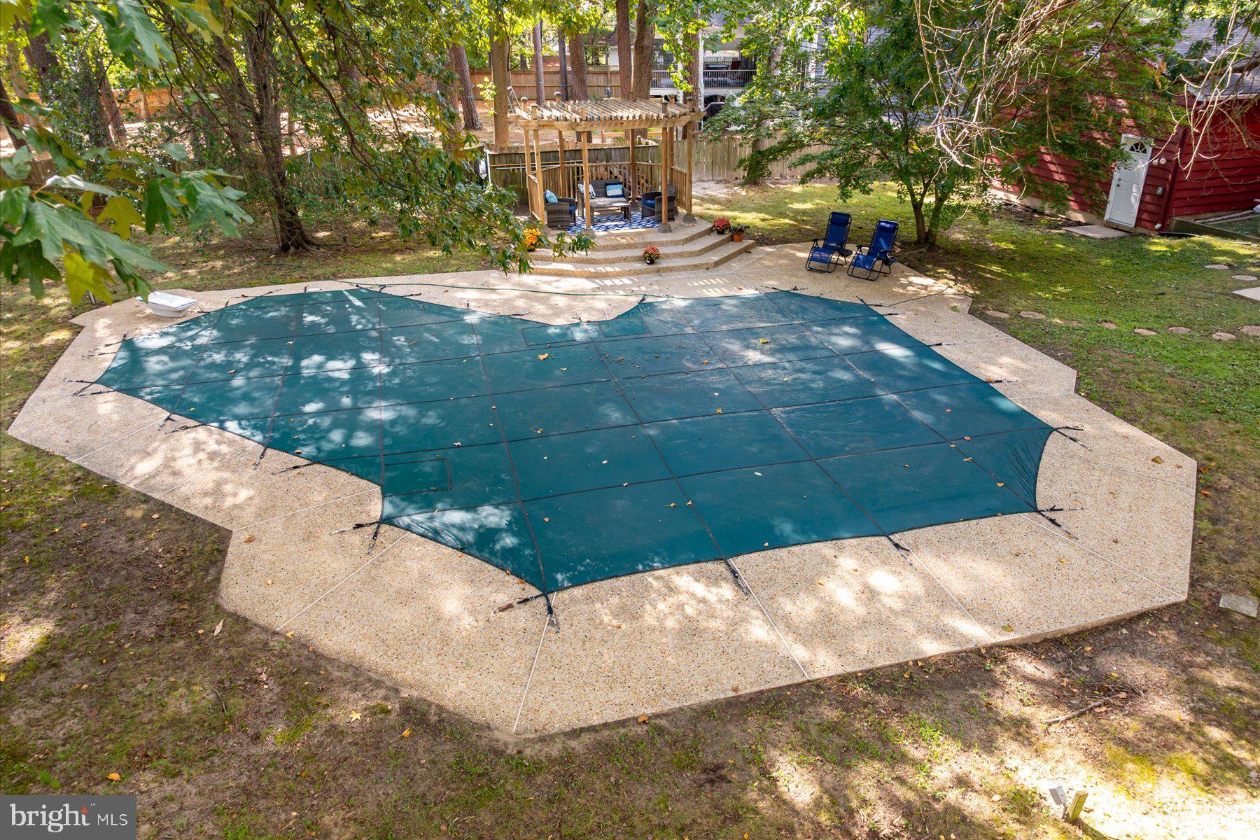 TWIN HARBORS - Residential