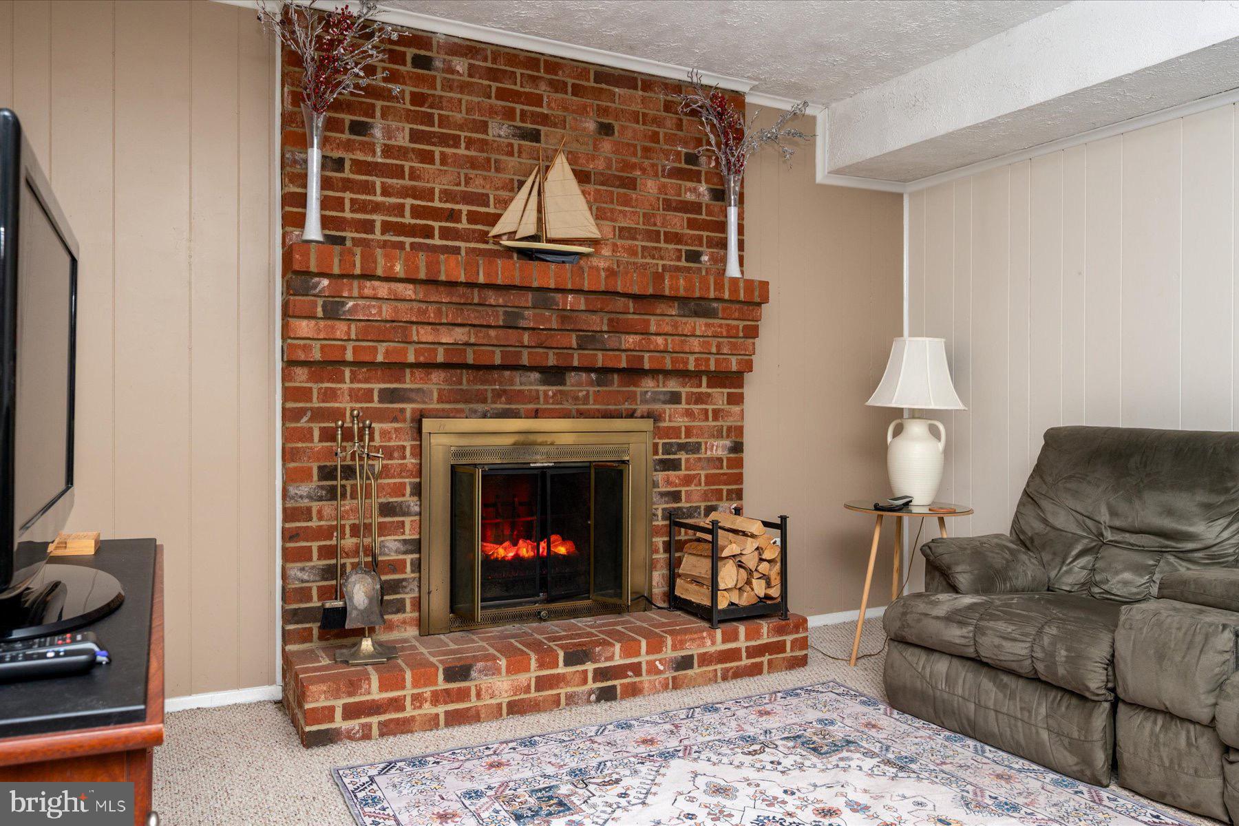 TWIN HARBORS - Residential