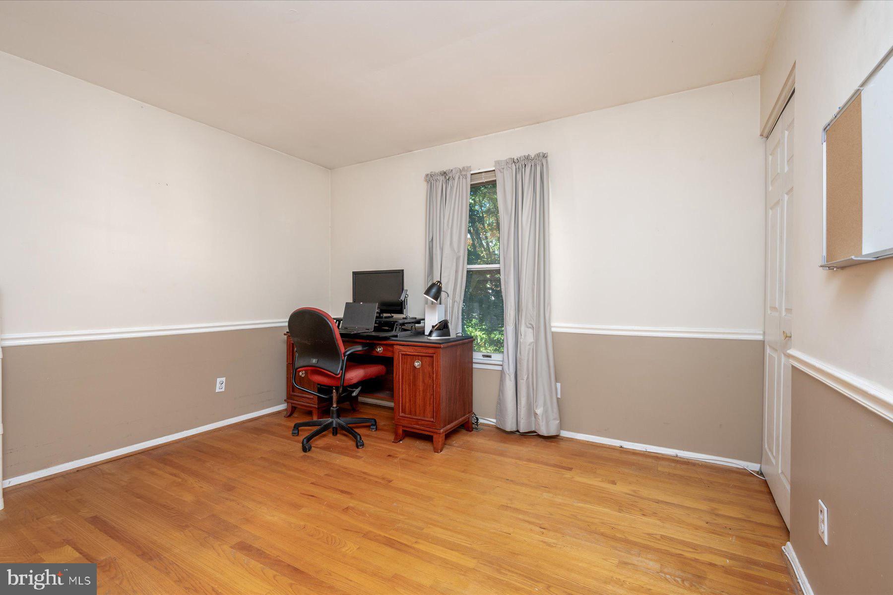 TWIN HARBORS - Residential