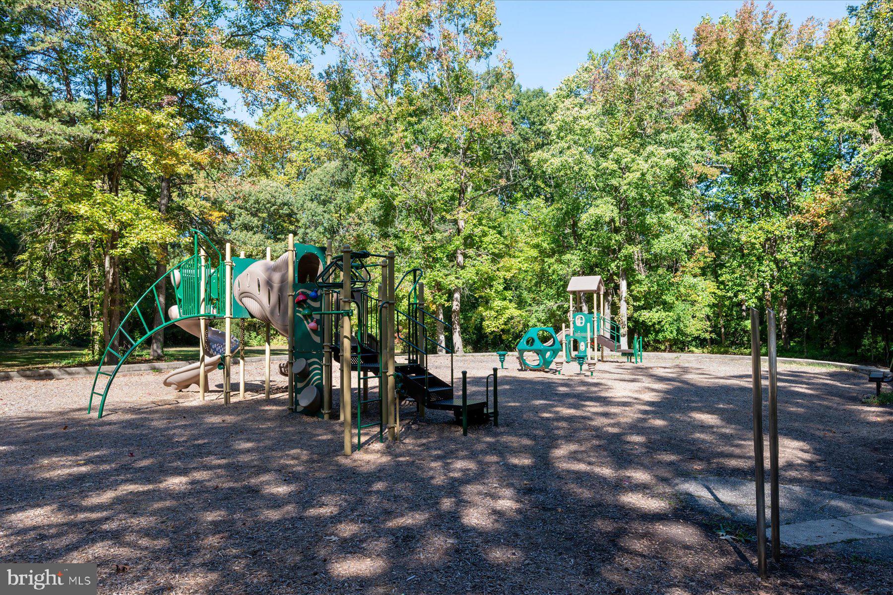 TWIN HARBORS - Residential