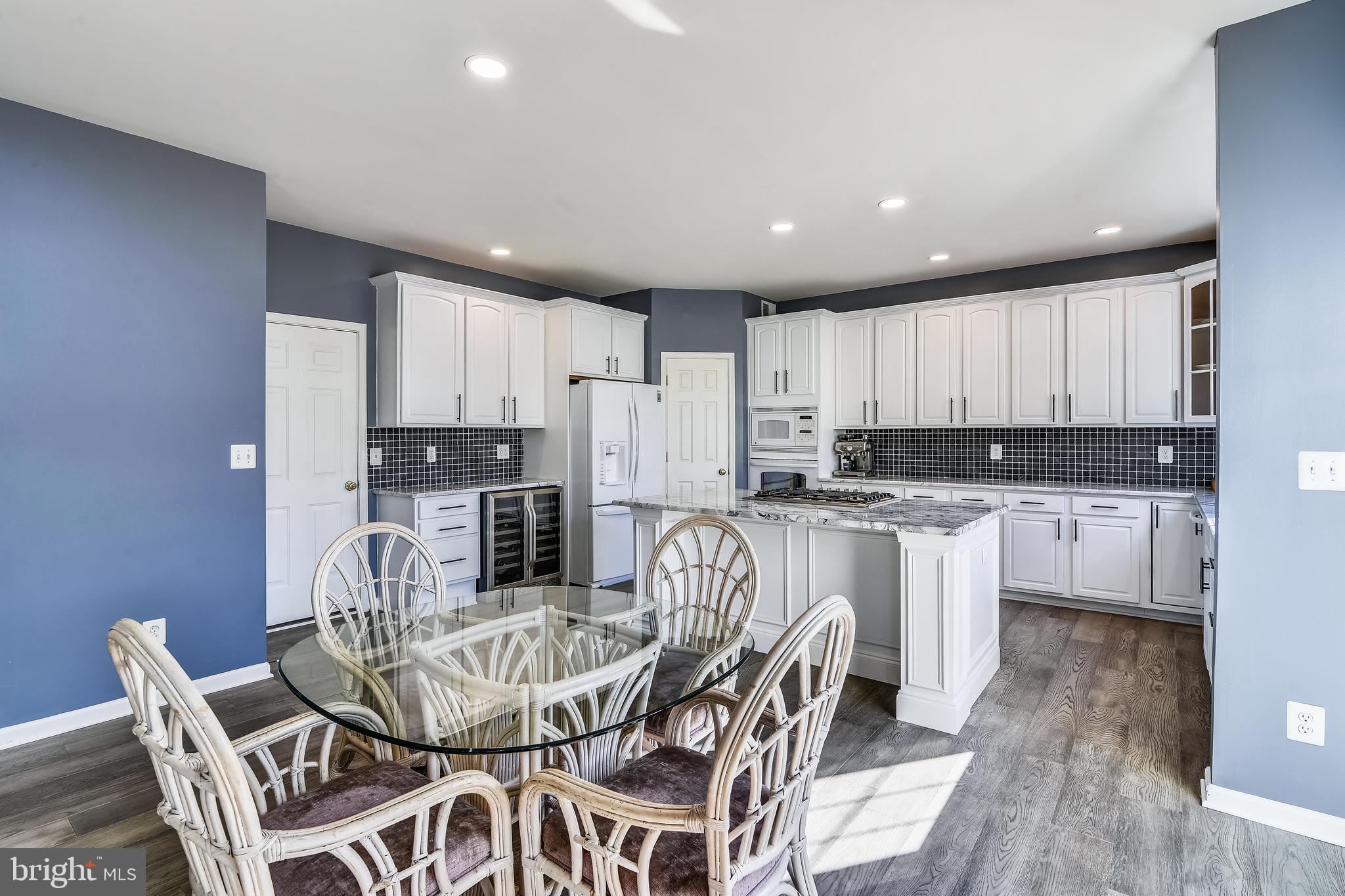 MONTEROSA - Residential