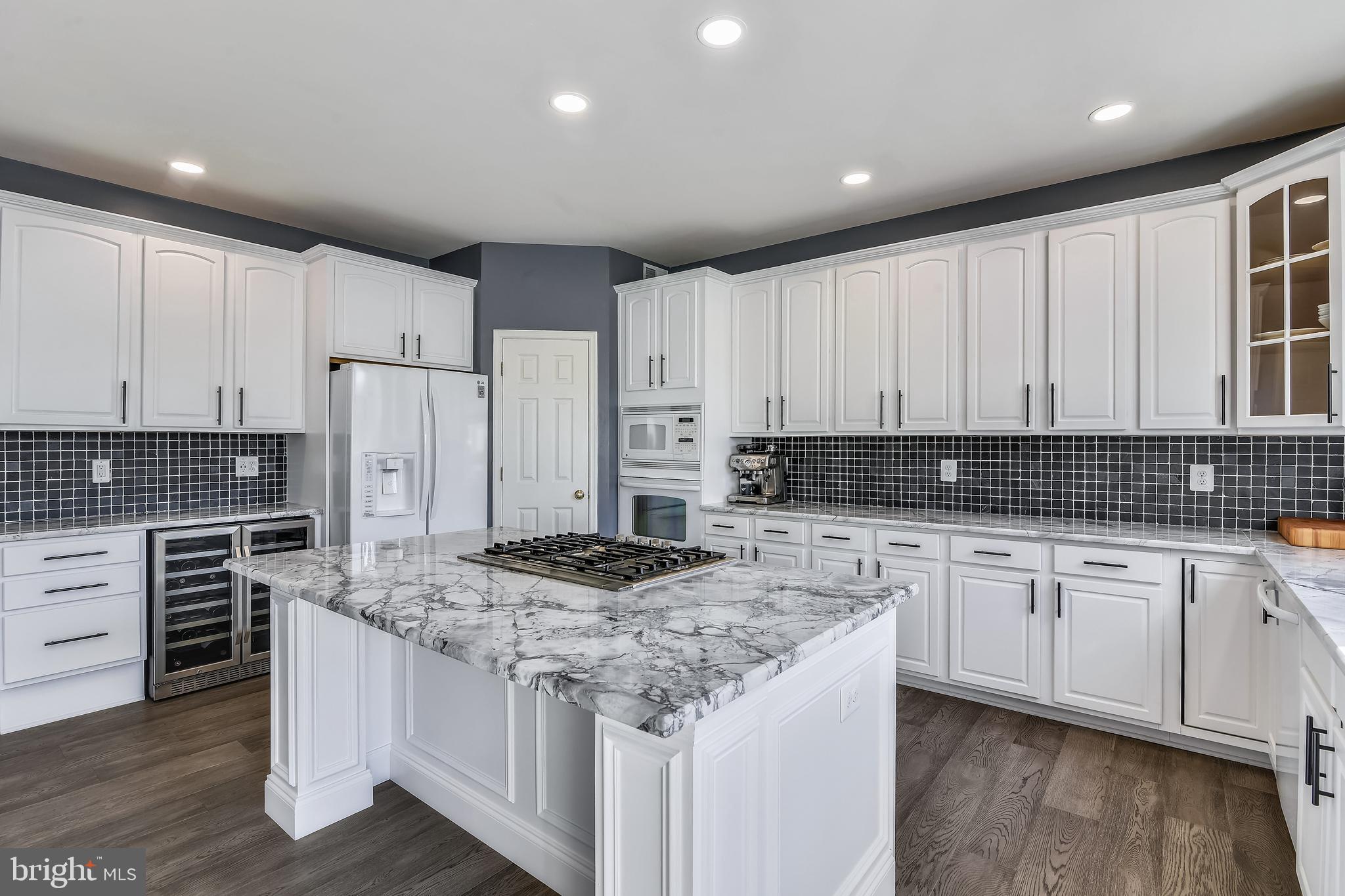 MONTEROSA - Residential